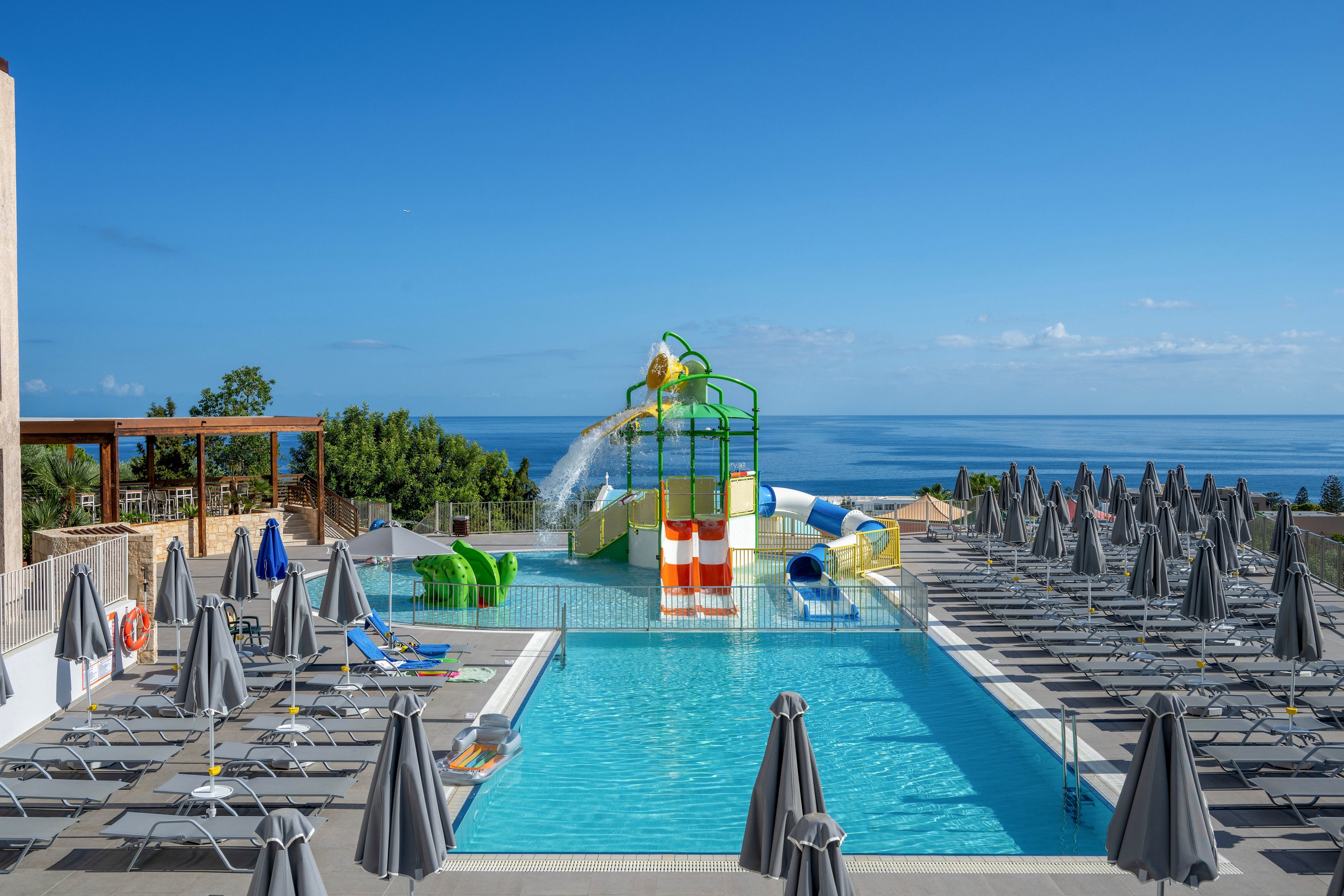 Grand Hotel Holiday Resort