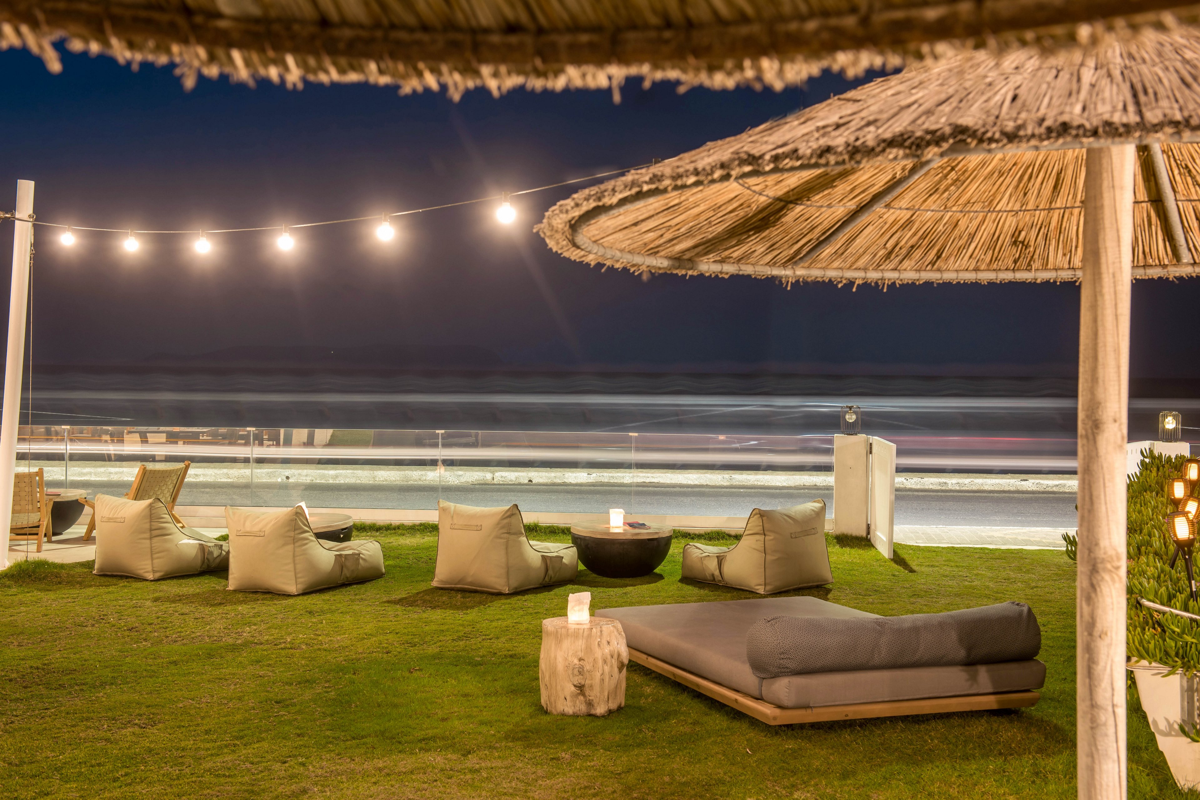 Enorme Maya Beach Hotel