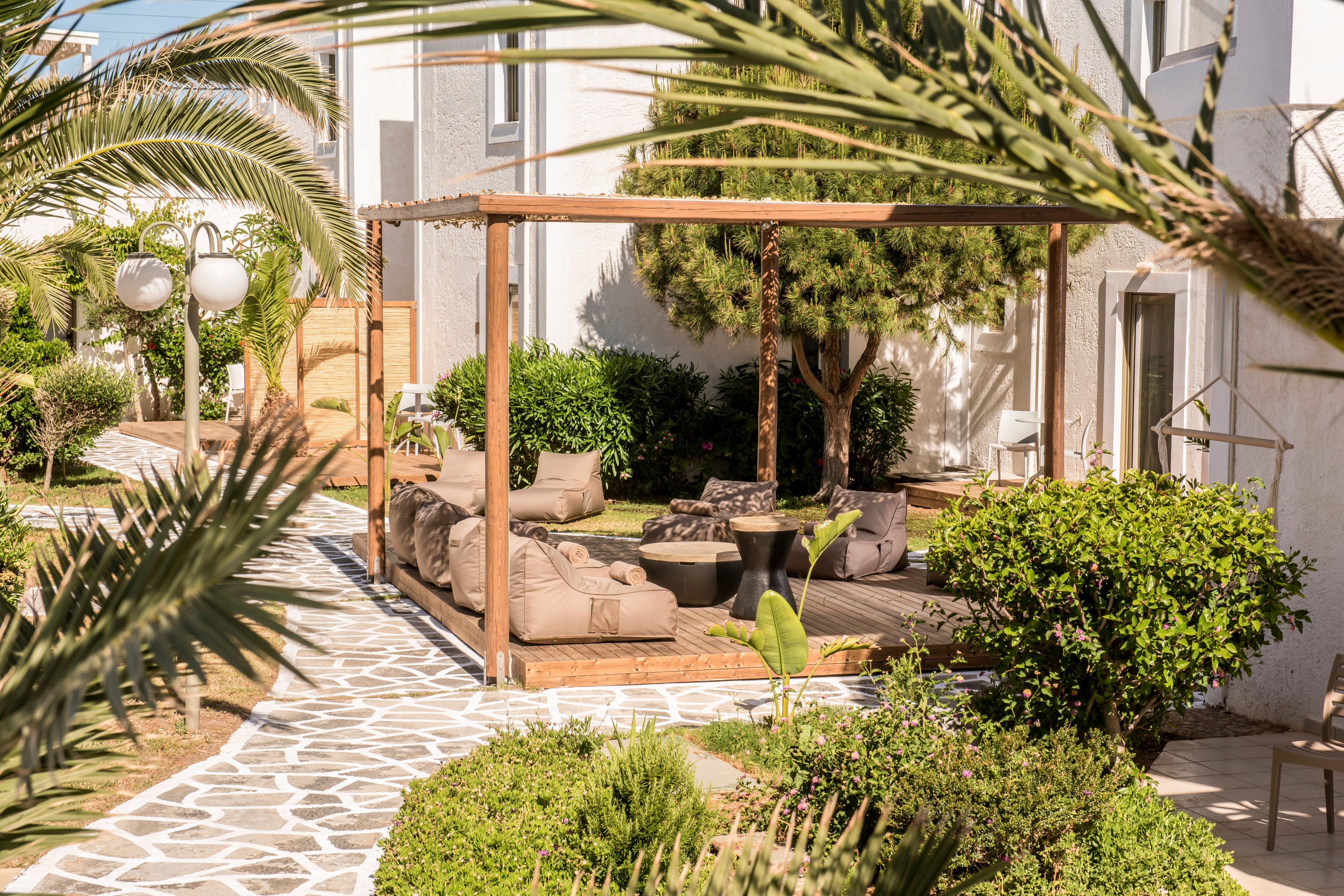 Enorme Maya Beach Hotel