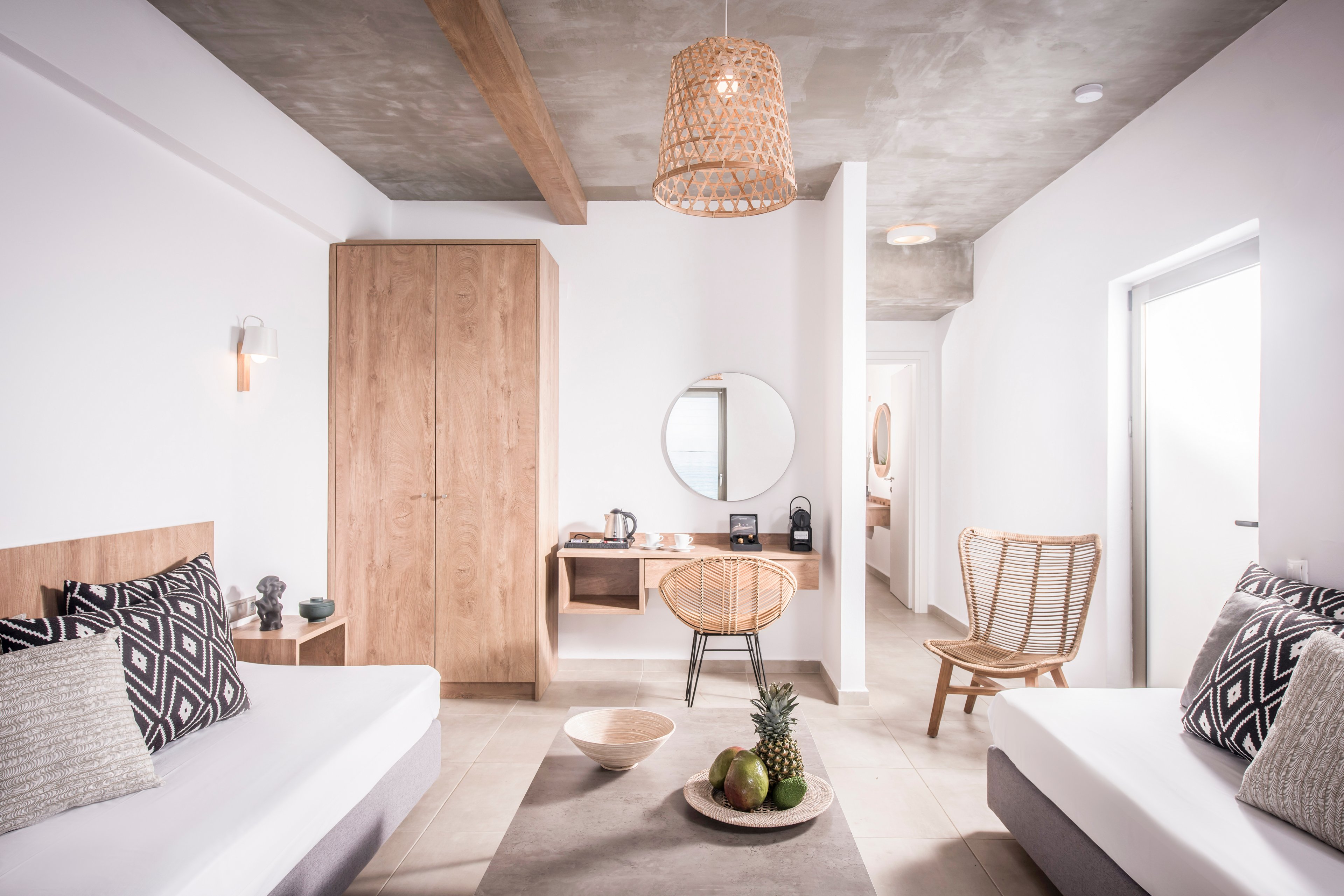 Enorme Maya Beach Hotel