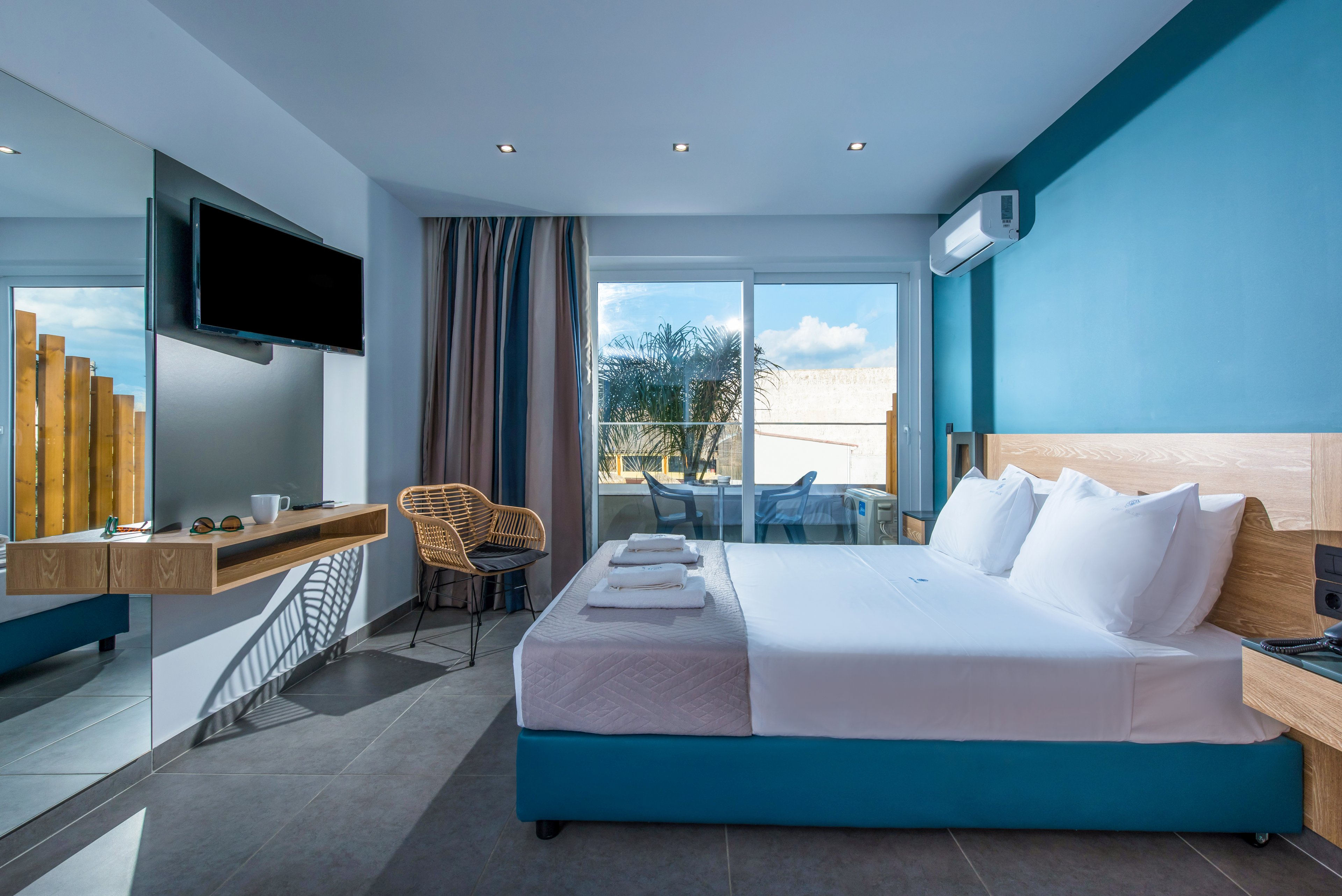 Enorme Infinity Beach formerly Infinity Blue Boutique & Spa