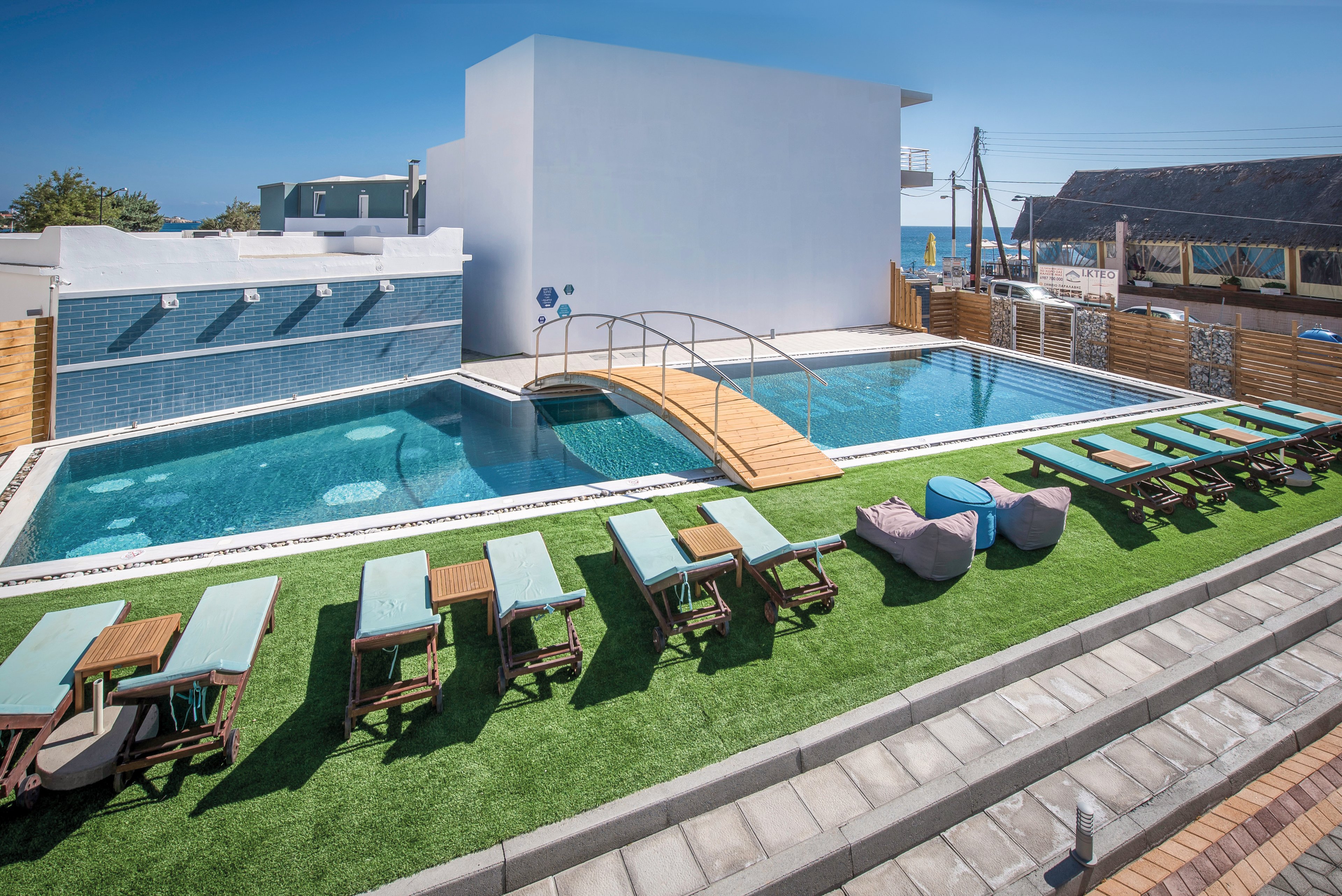 Enorme Infinity Beach formerly Infinity Blue Boutique & Spa