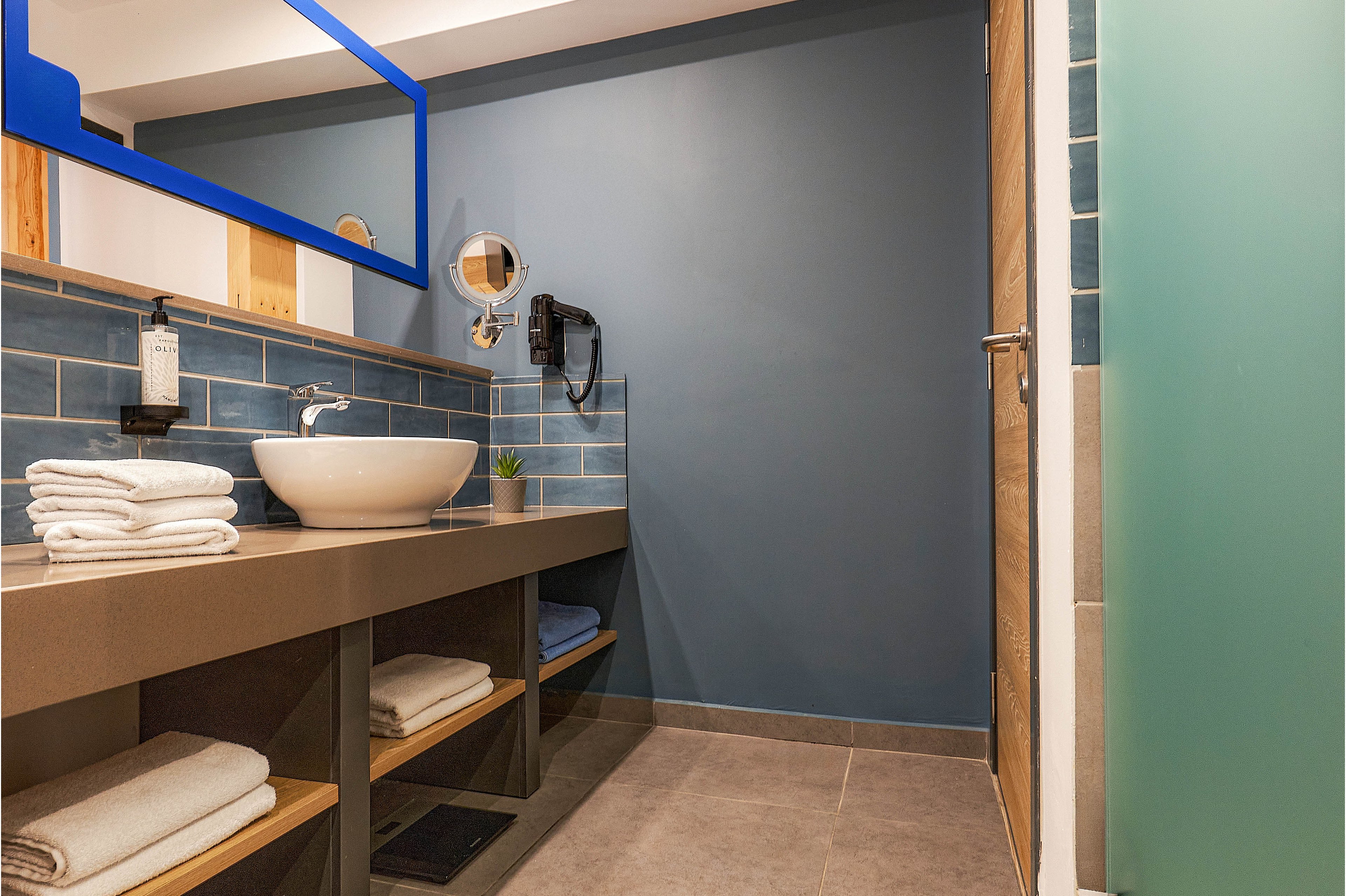 Enorme Infinity Beach formerly Infinity Blue Boutique & Spa