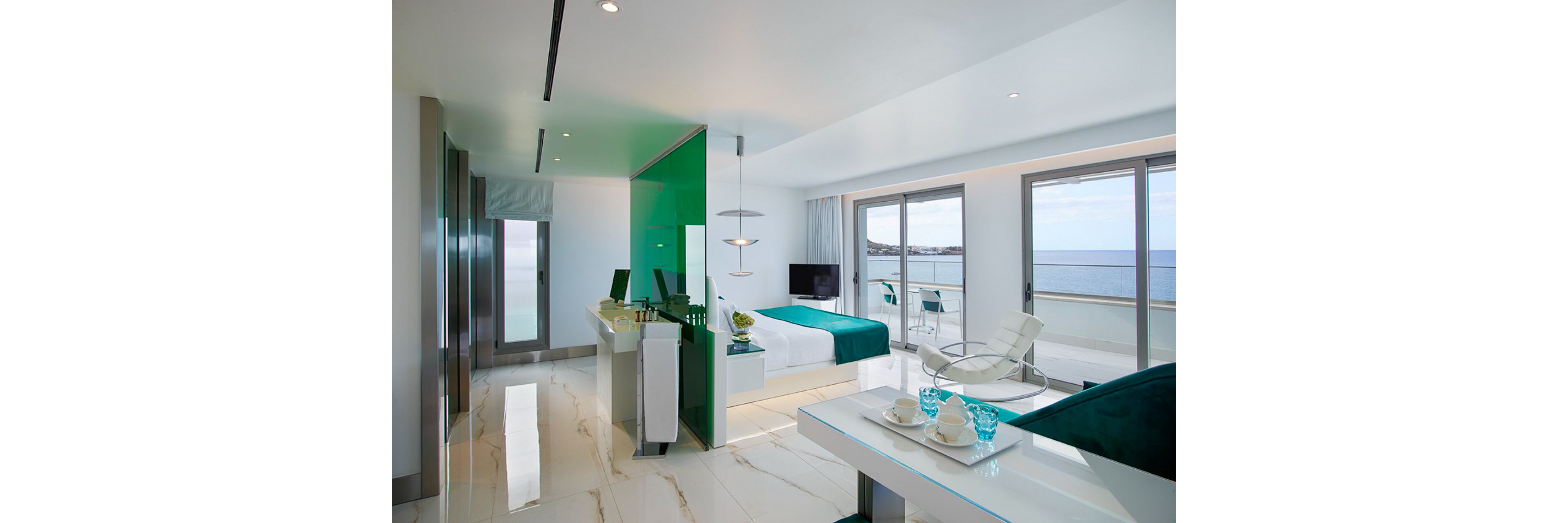 I Resort Beach Hotel & Spa