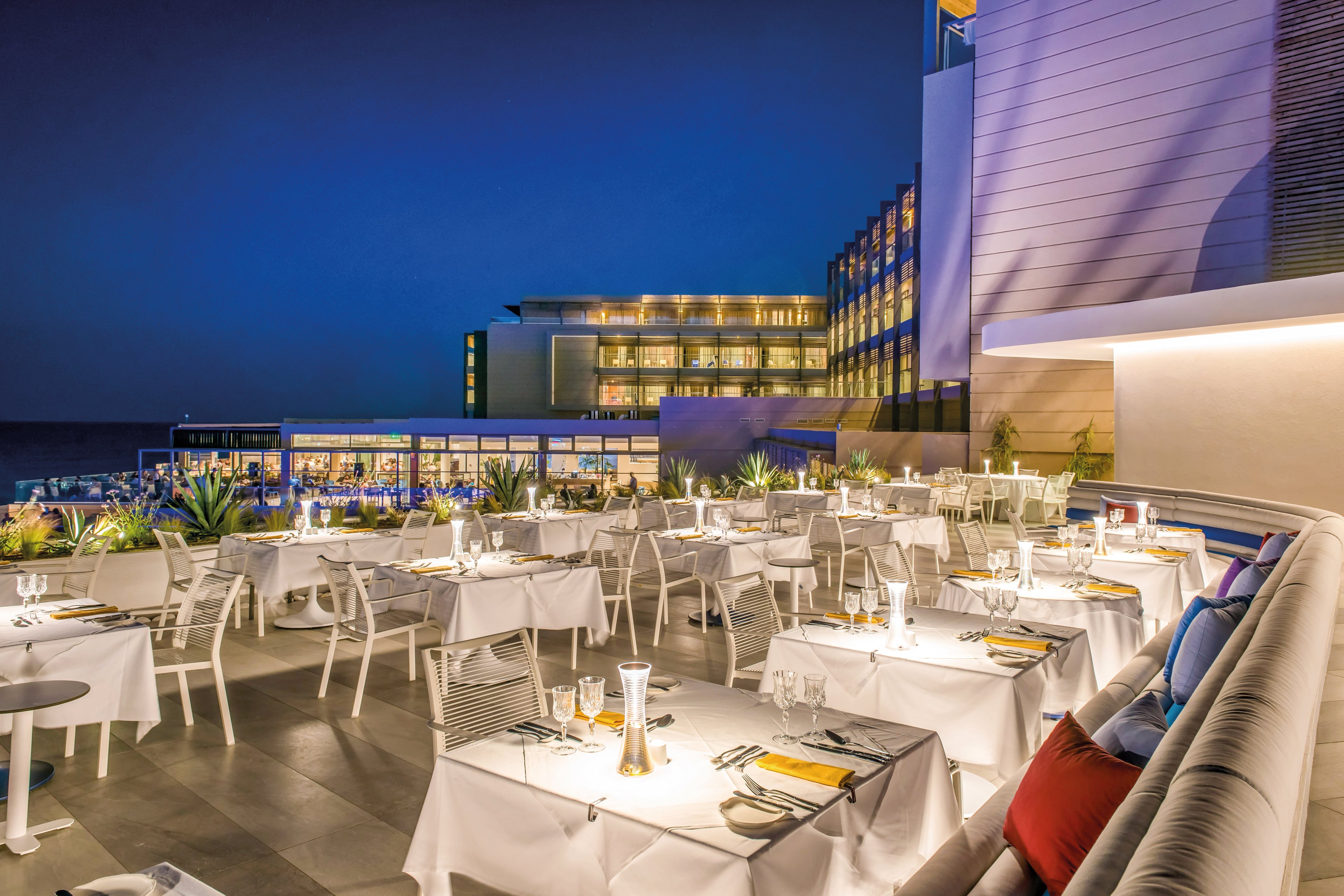 I Resort Beach Hotel & Spa