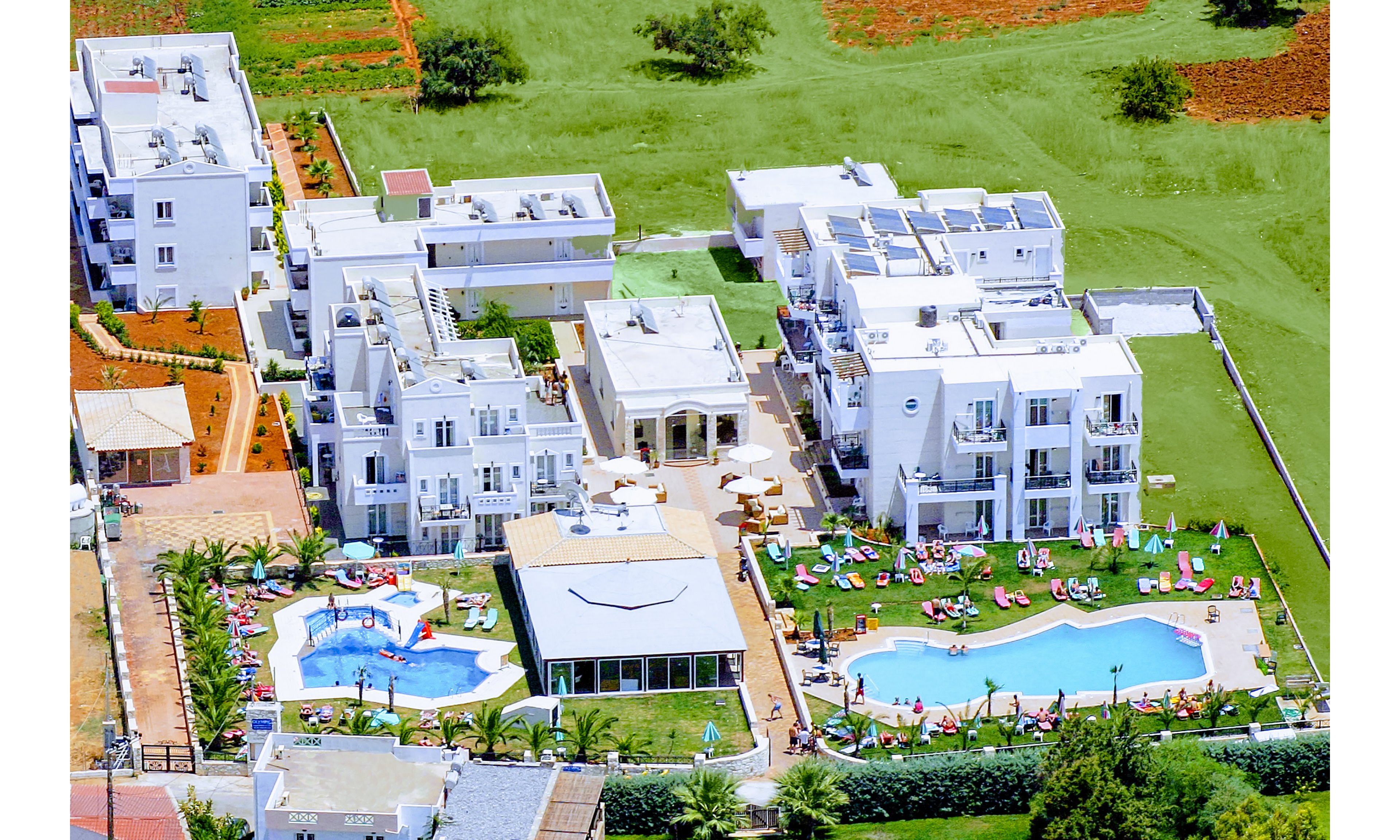 Yiannis Manos Hotel Resort