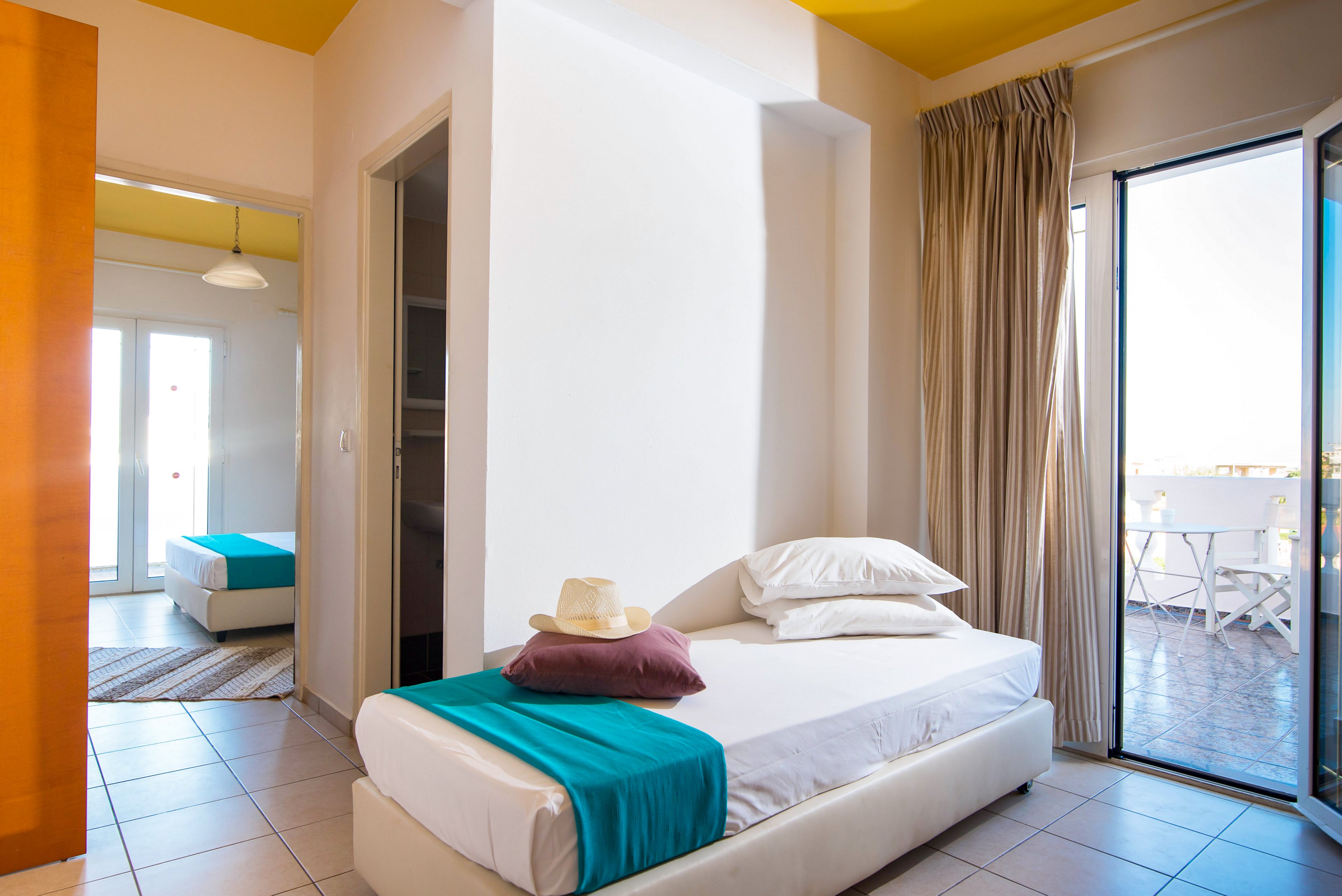 Yiannis Manos Hotel Resort