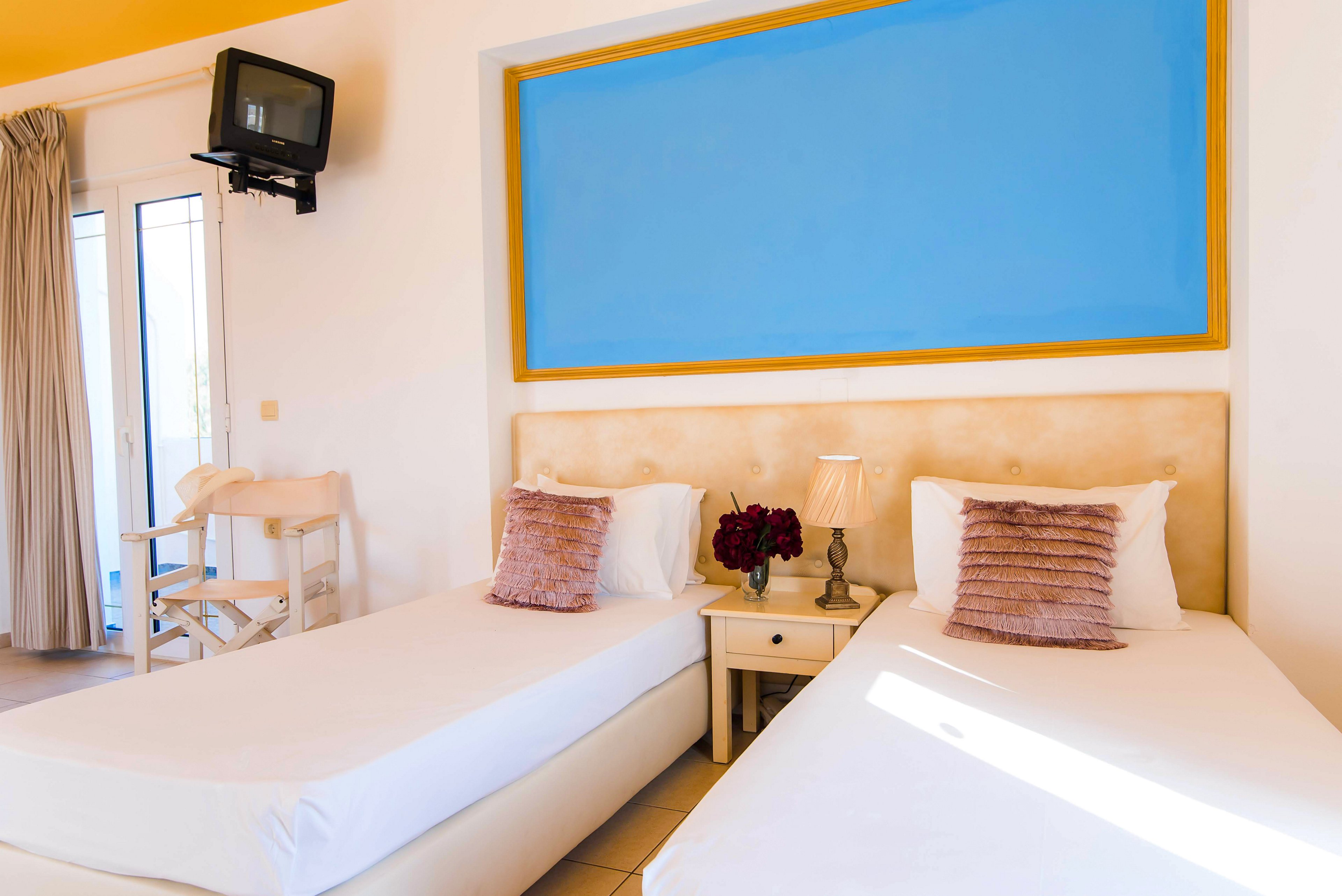 Yiannis Manos Hotel Resort