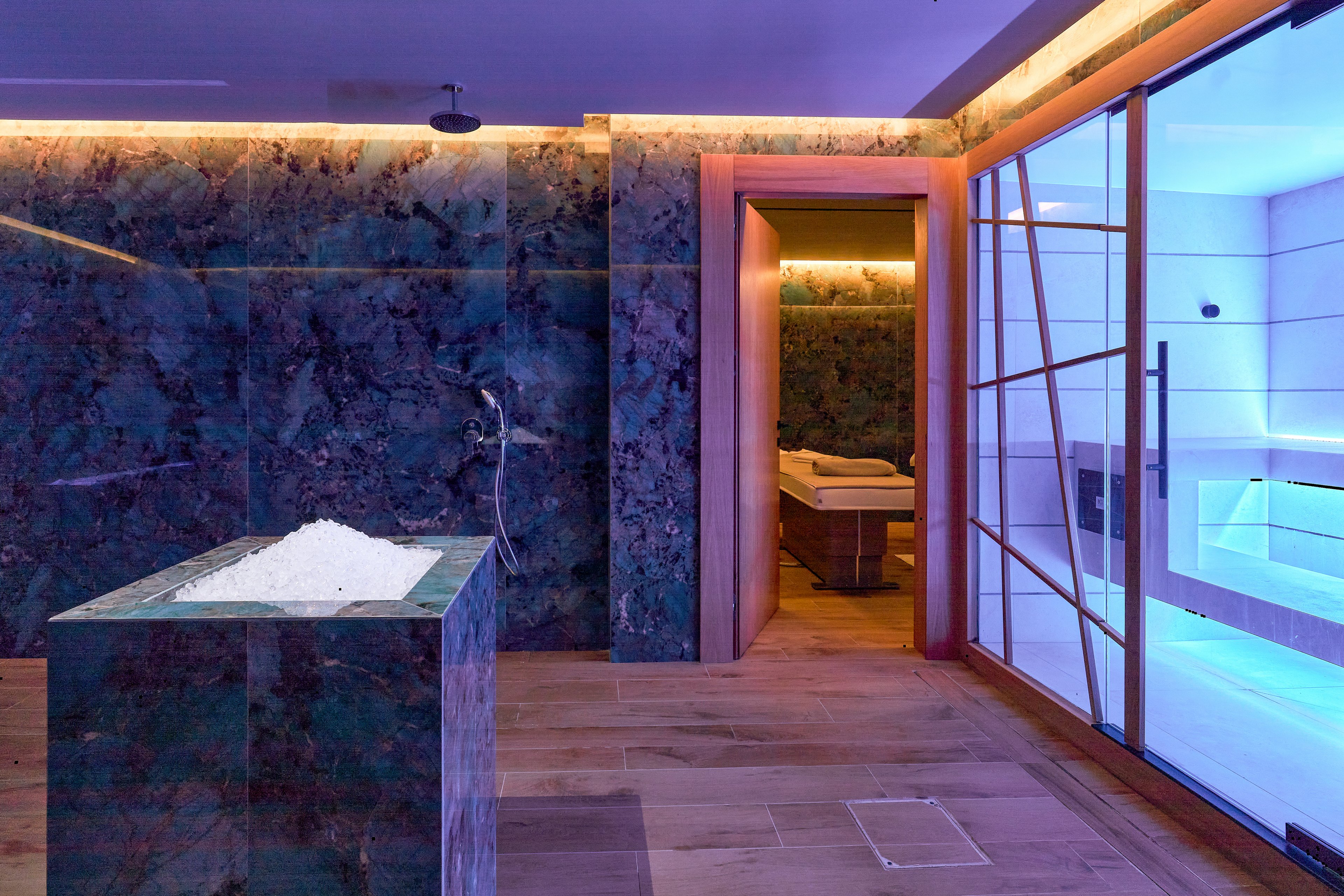 Castello Infinity Suites