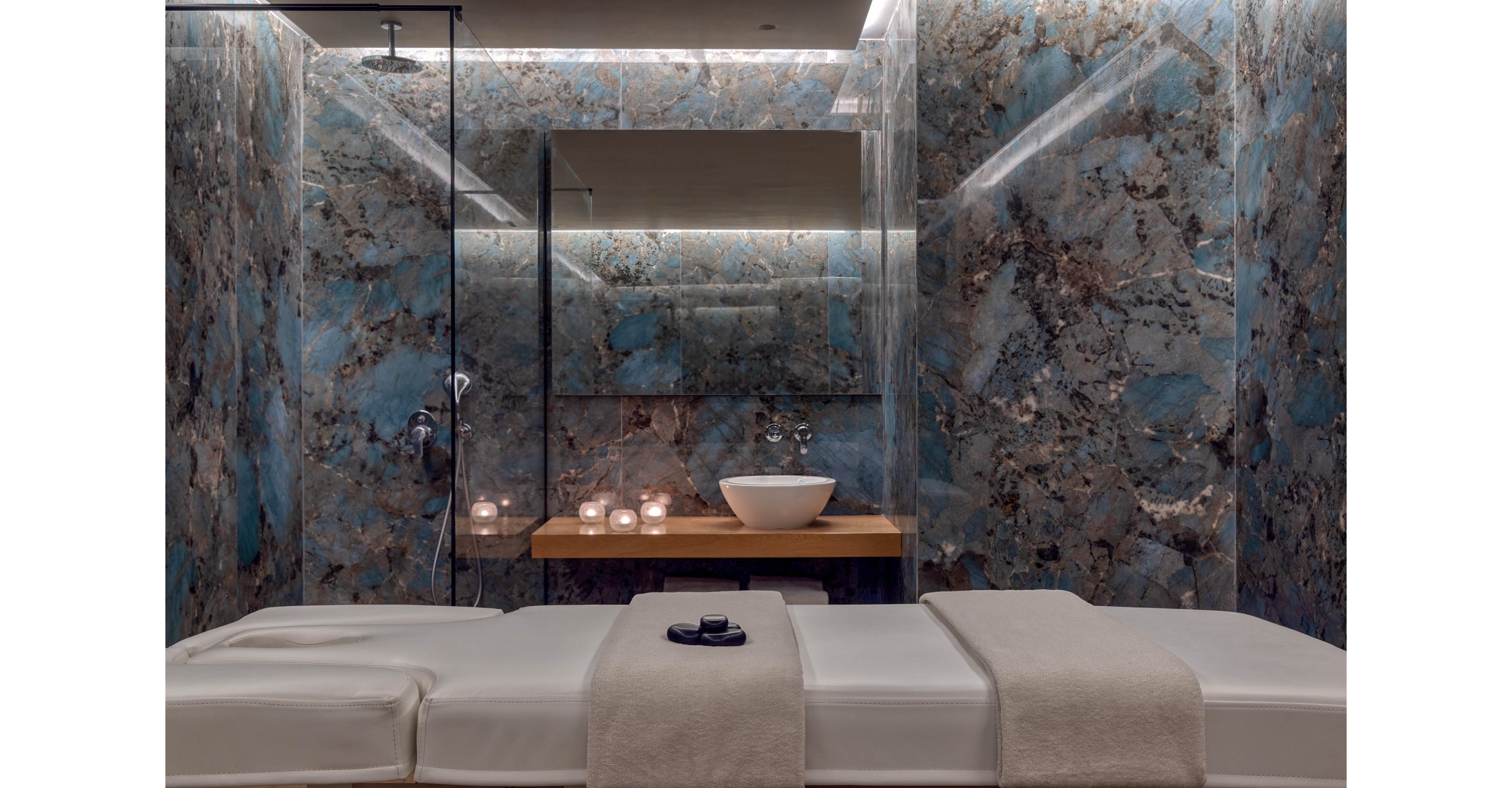 Castello Infinity Suites