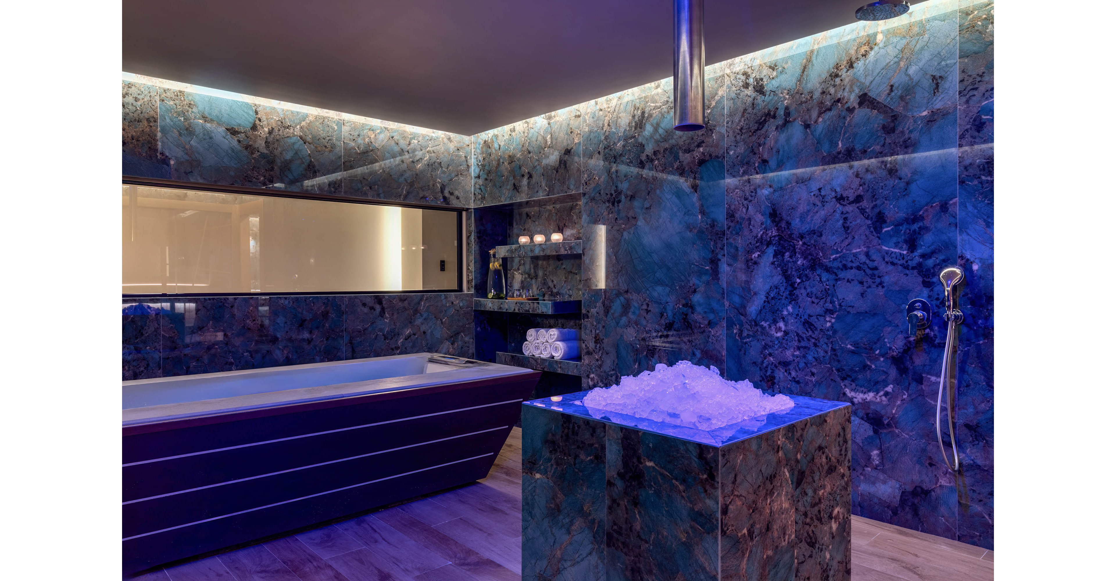 Castello Infinity Suites