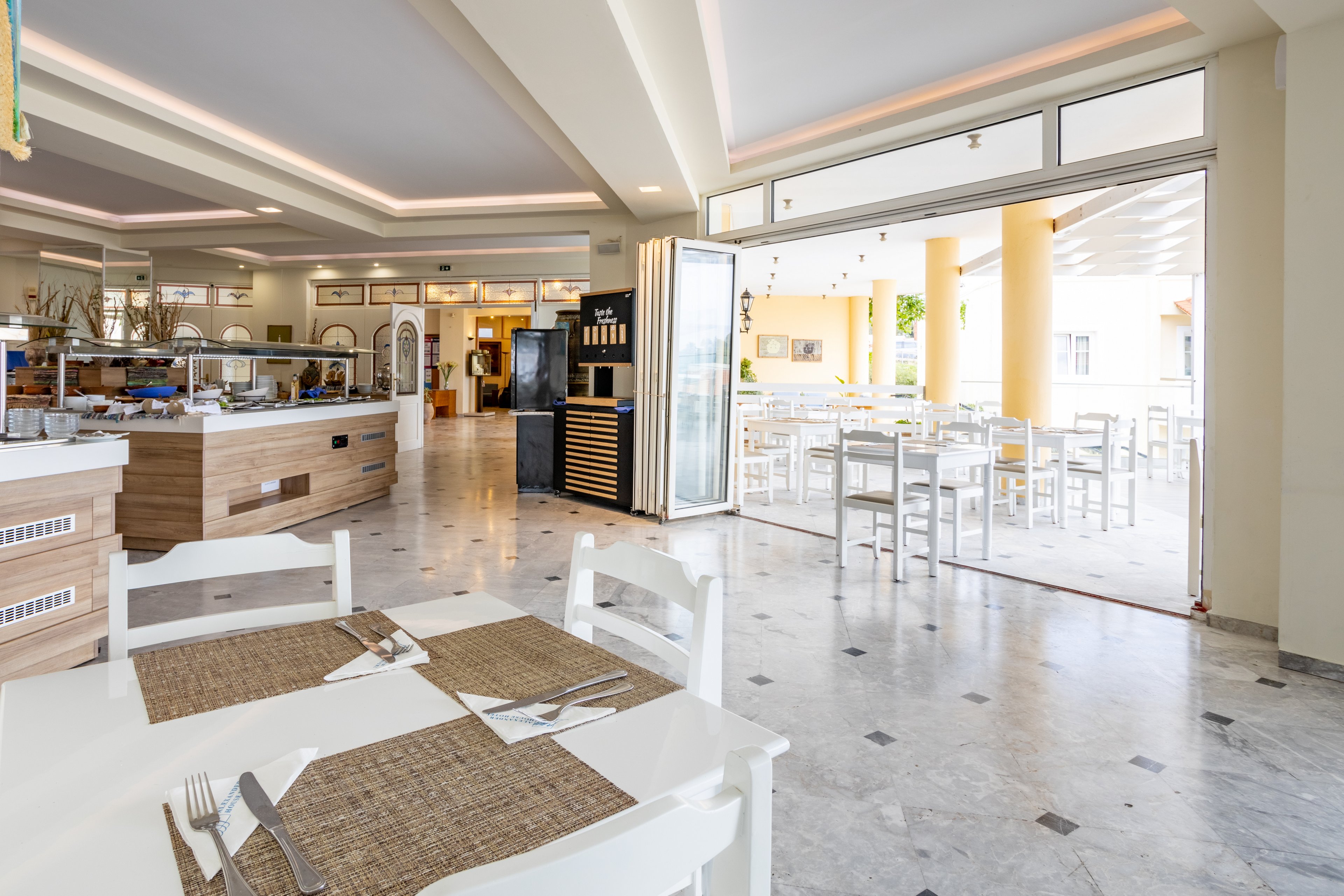 Alexander House Hotel