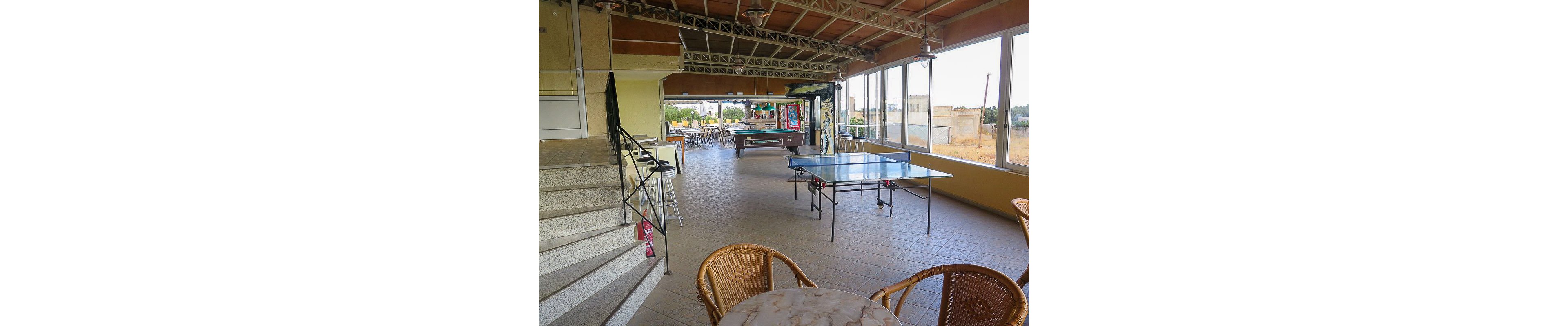 Hotel Frixos & Apartments