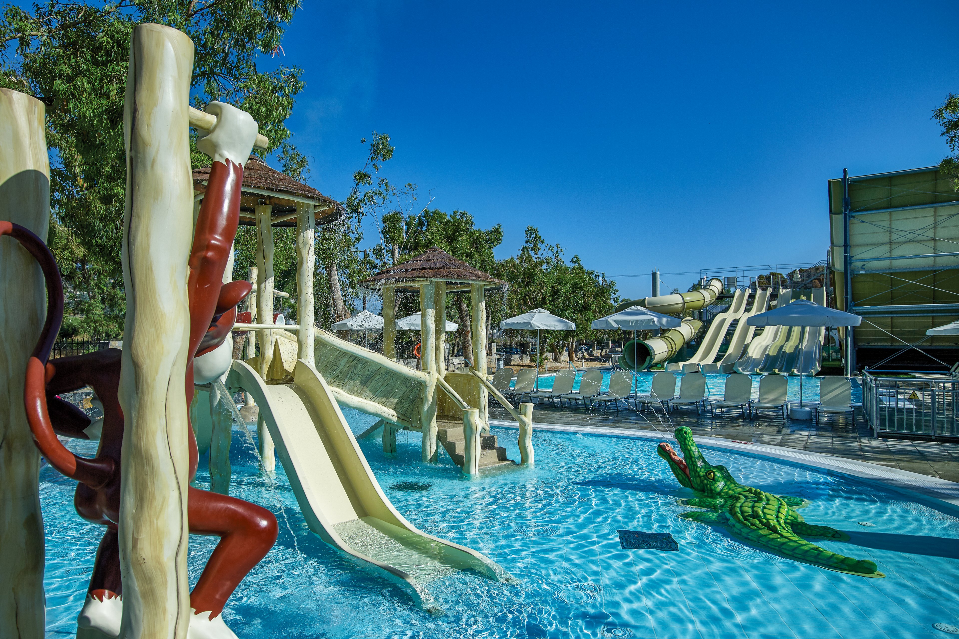 Atlantica Akti Zeus Hotel