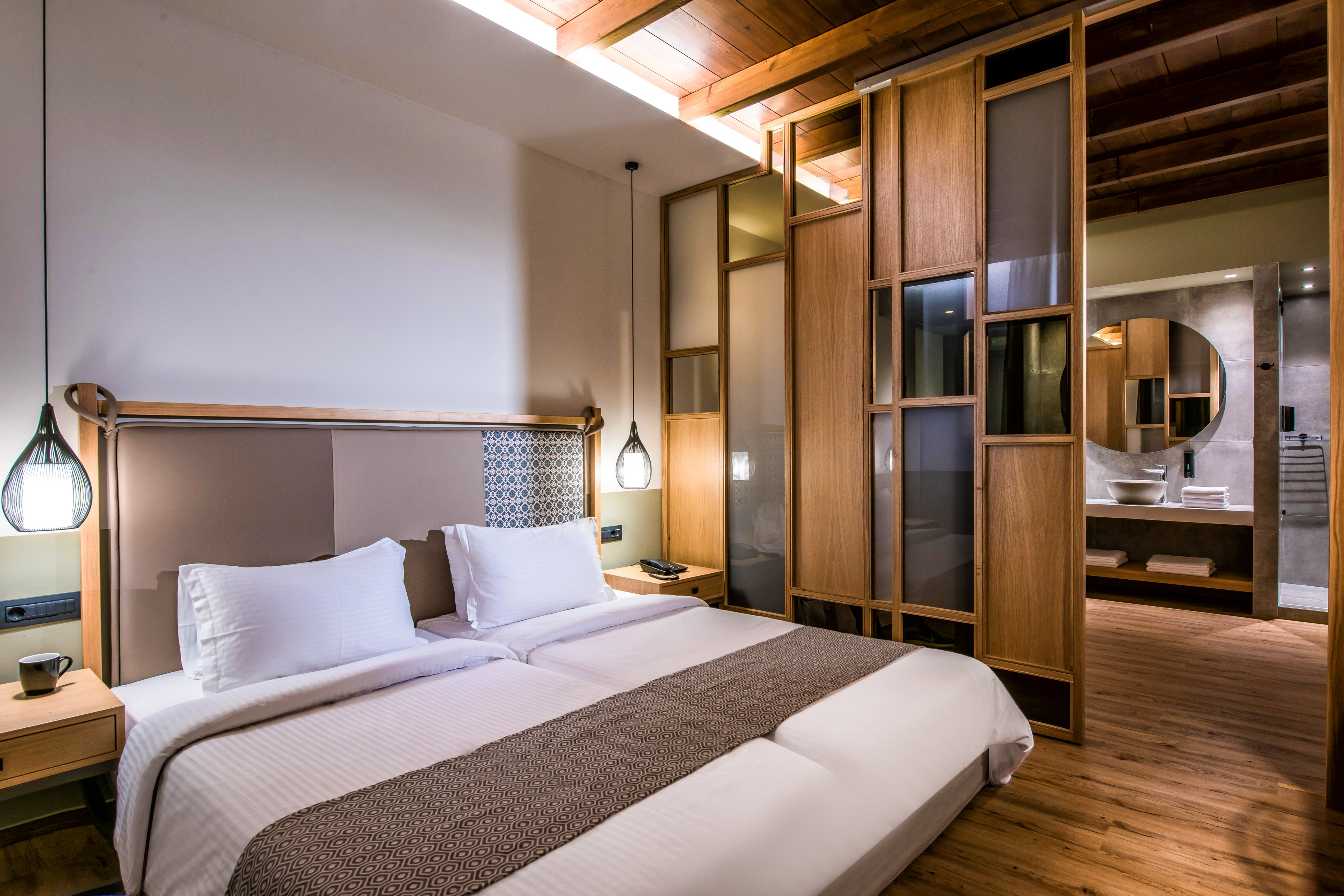 Petousis Hotel & Suites