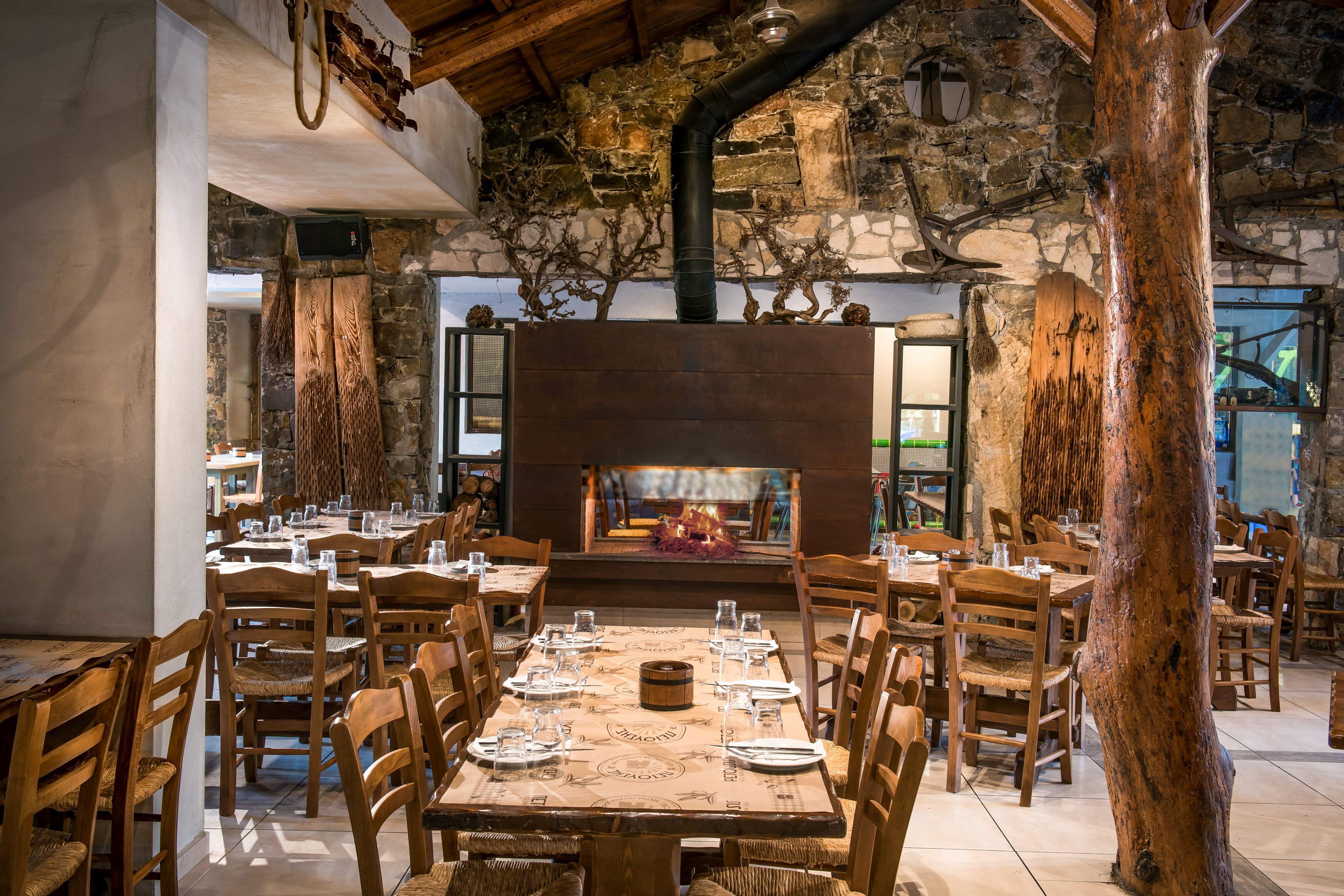 Petousis Hotel & Suites