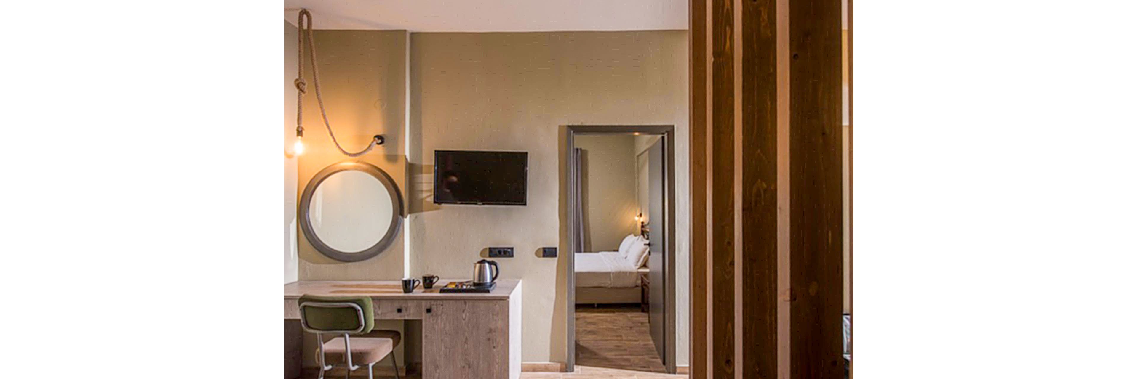 Petousis Hotel & Suites