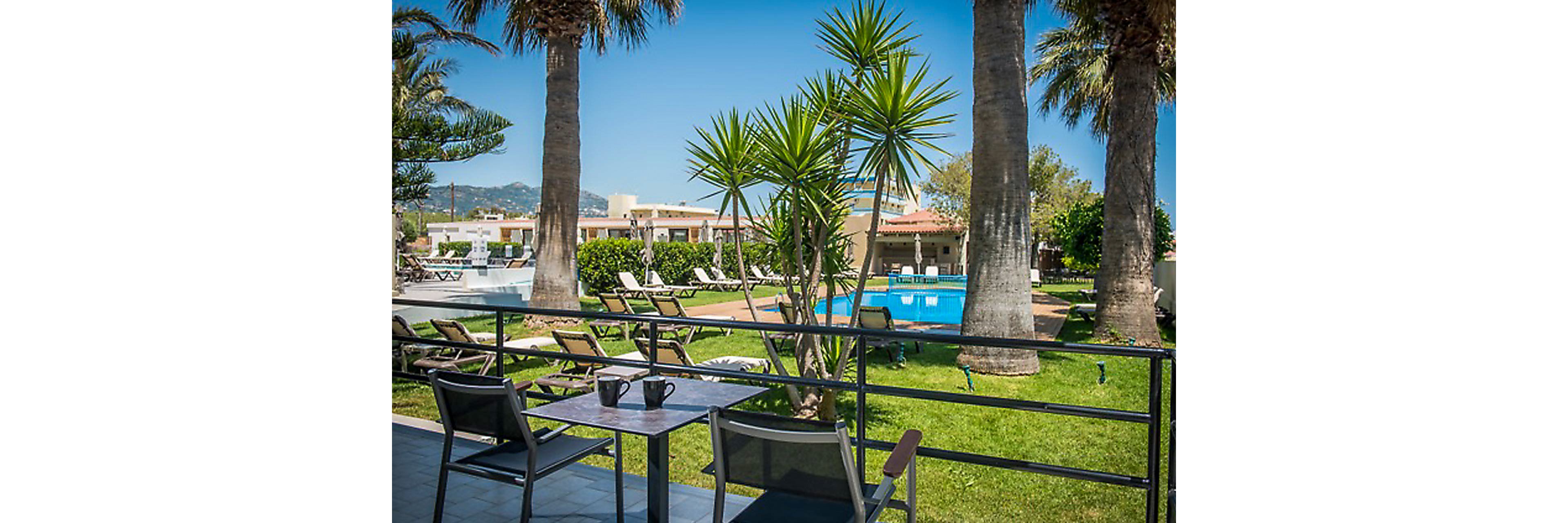 Petousis Hotel & Suites