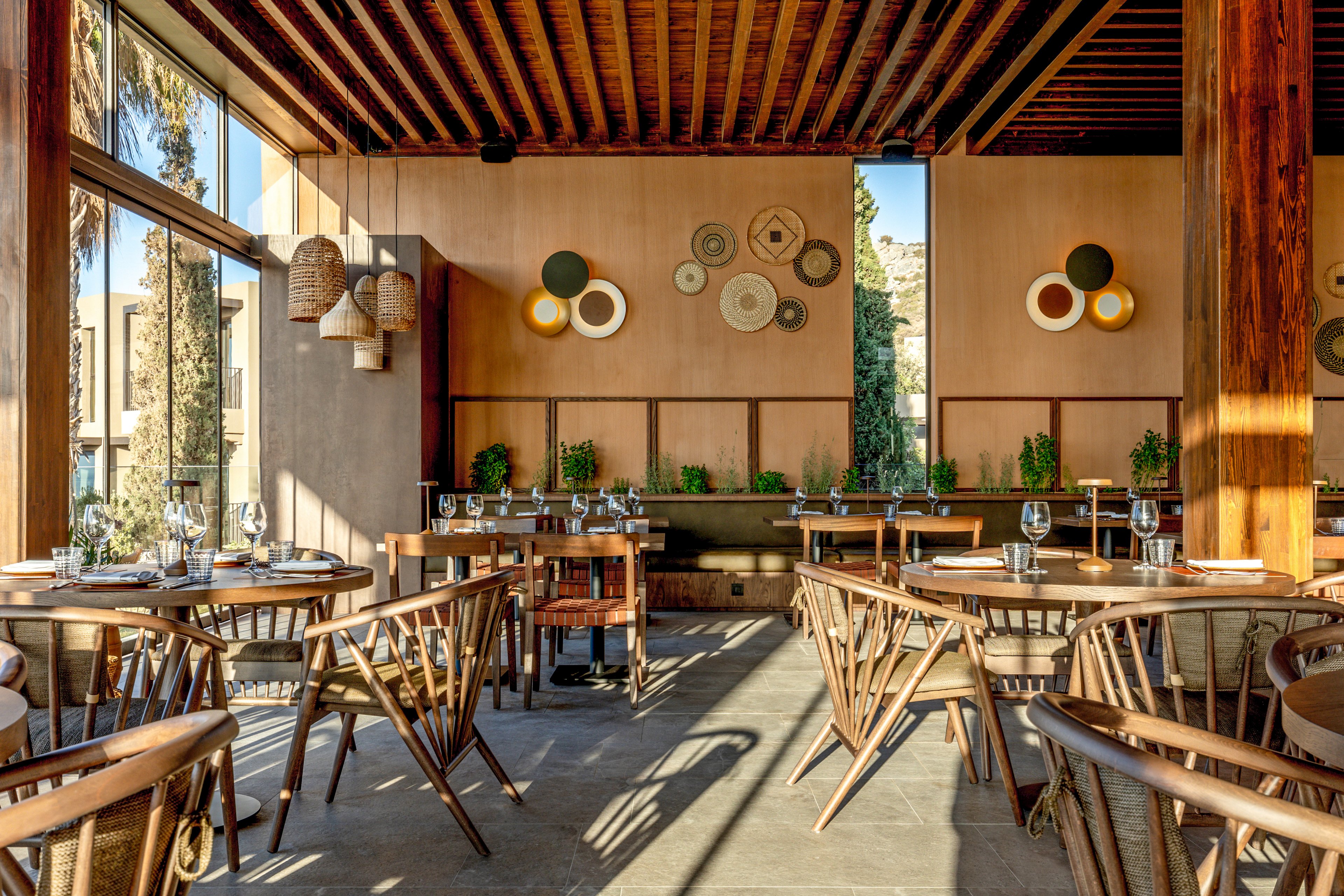 Elios Hill Sun Kissed Happiness