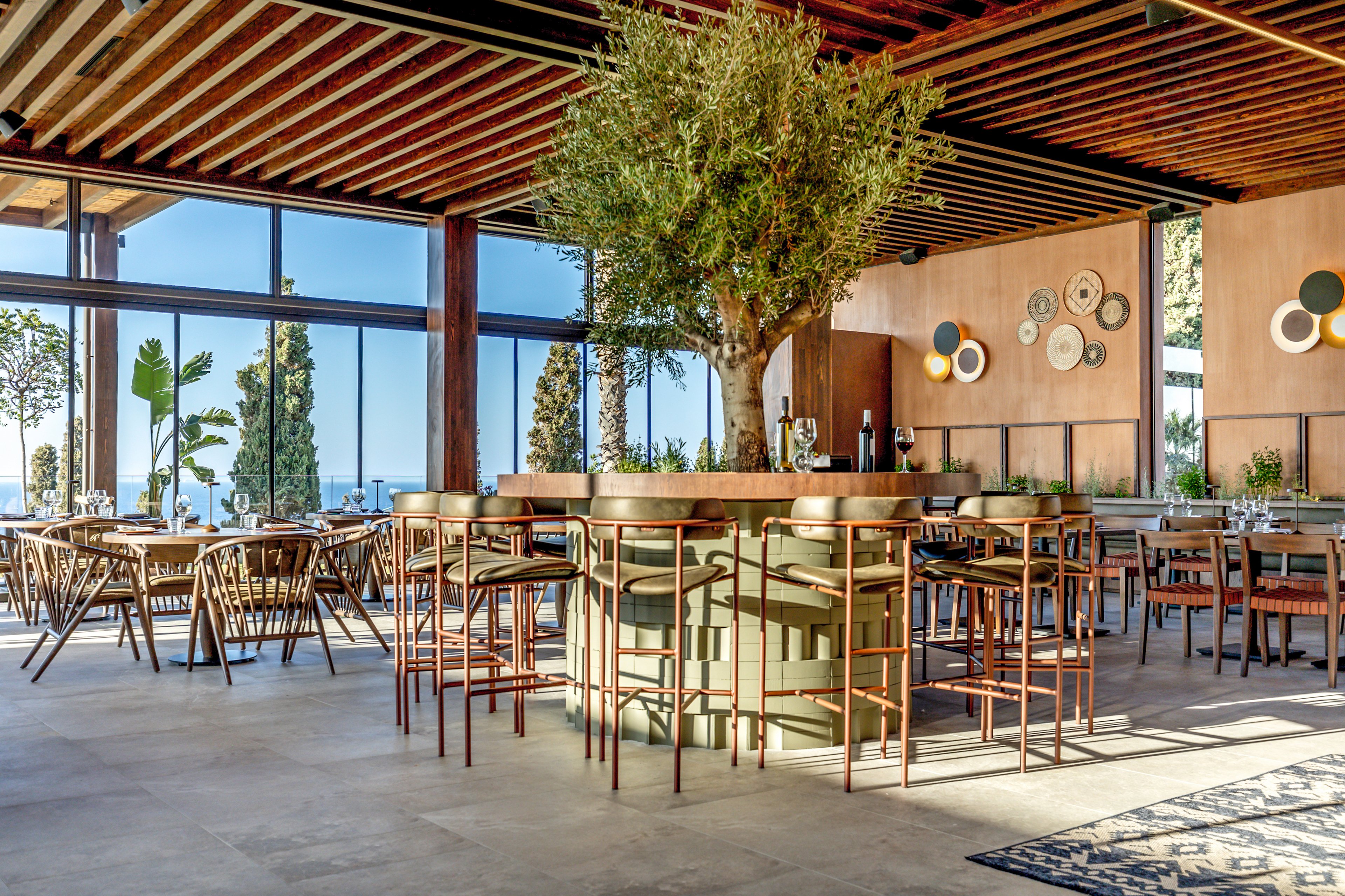 Elios Hill Sun Kissed Happiness