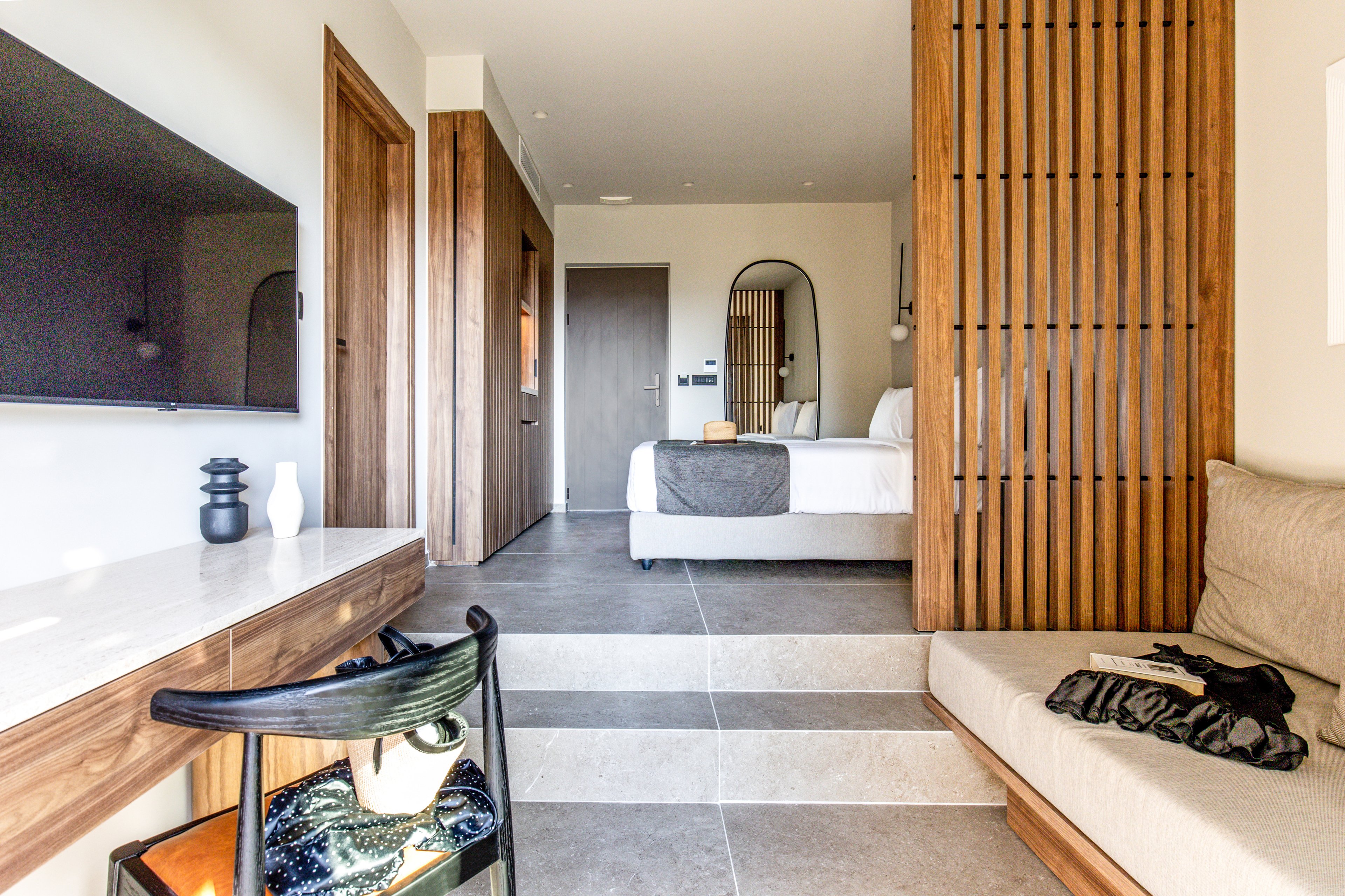 Elios Hill Sun Kissed Happiness