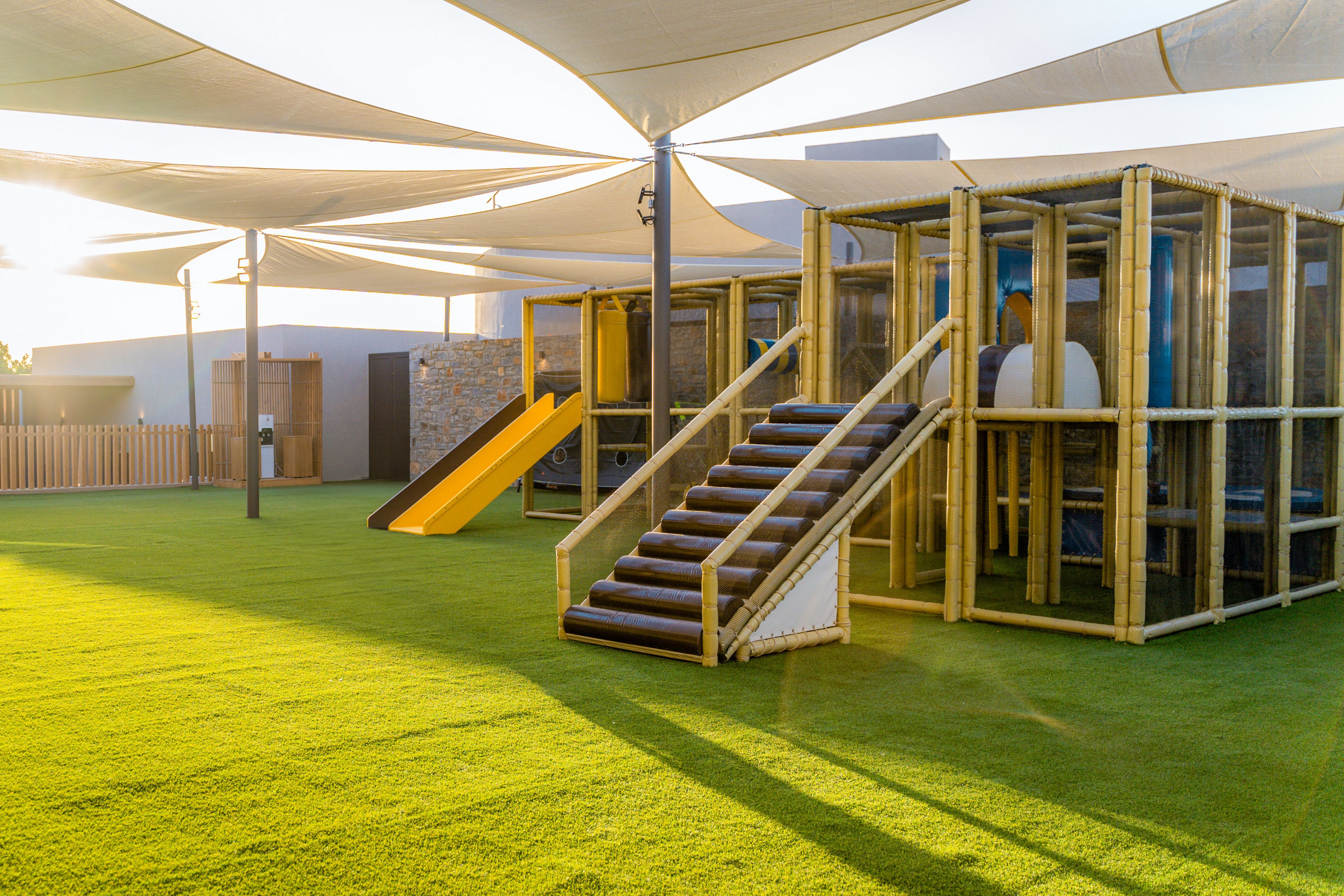 Elios Hill Sun Kissed Happiness