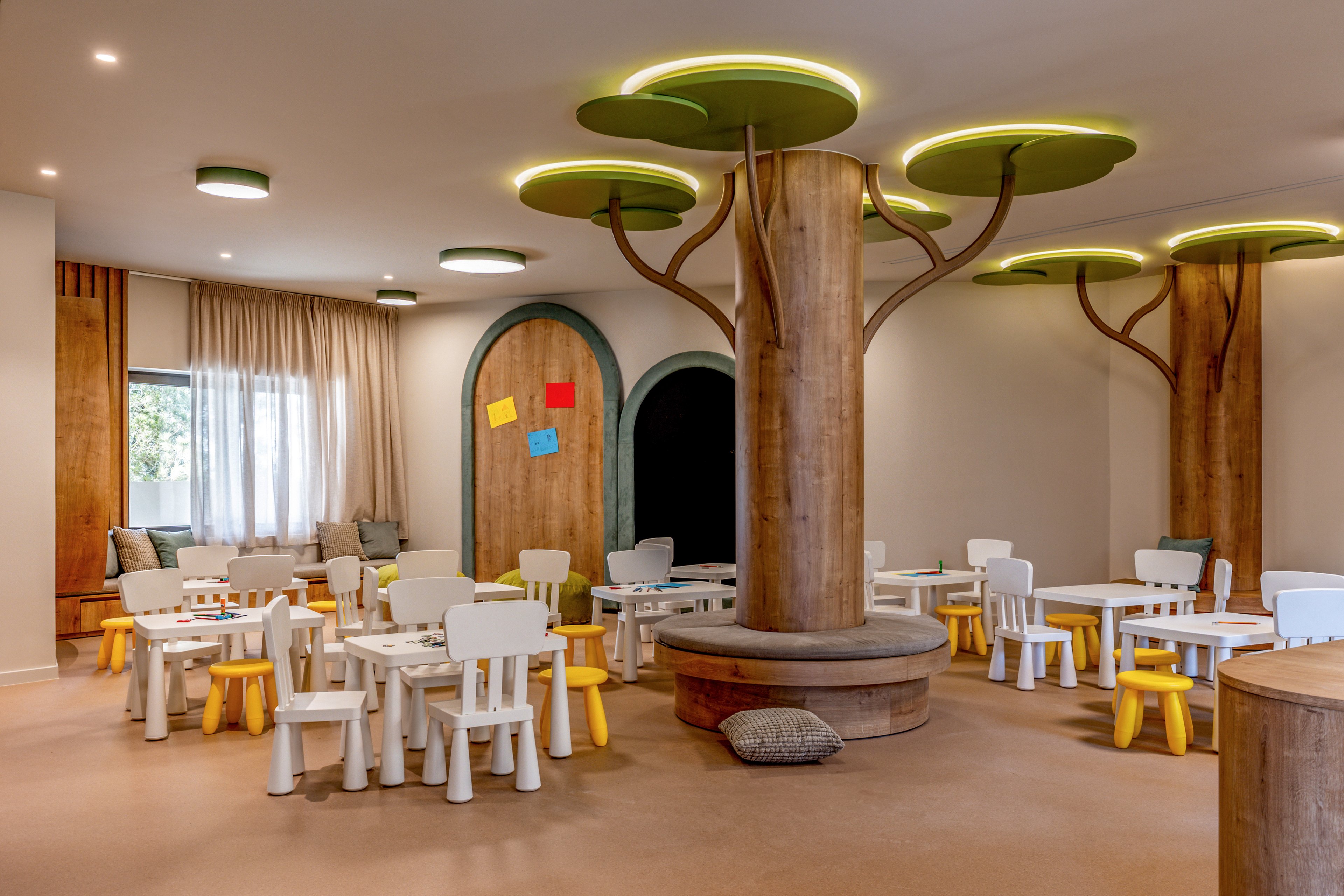 Elios Hill Sun Kissed Happiness