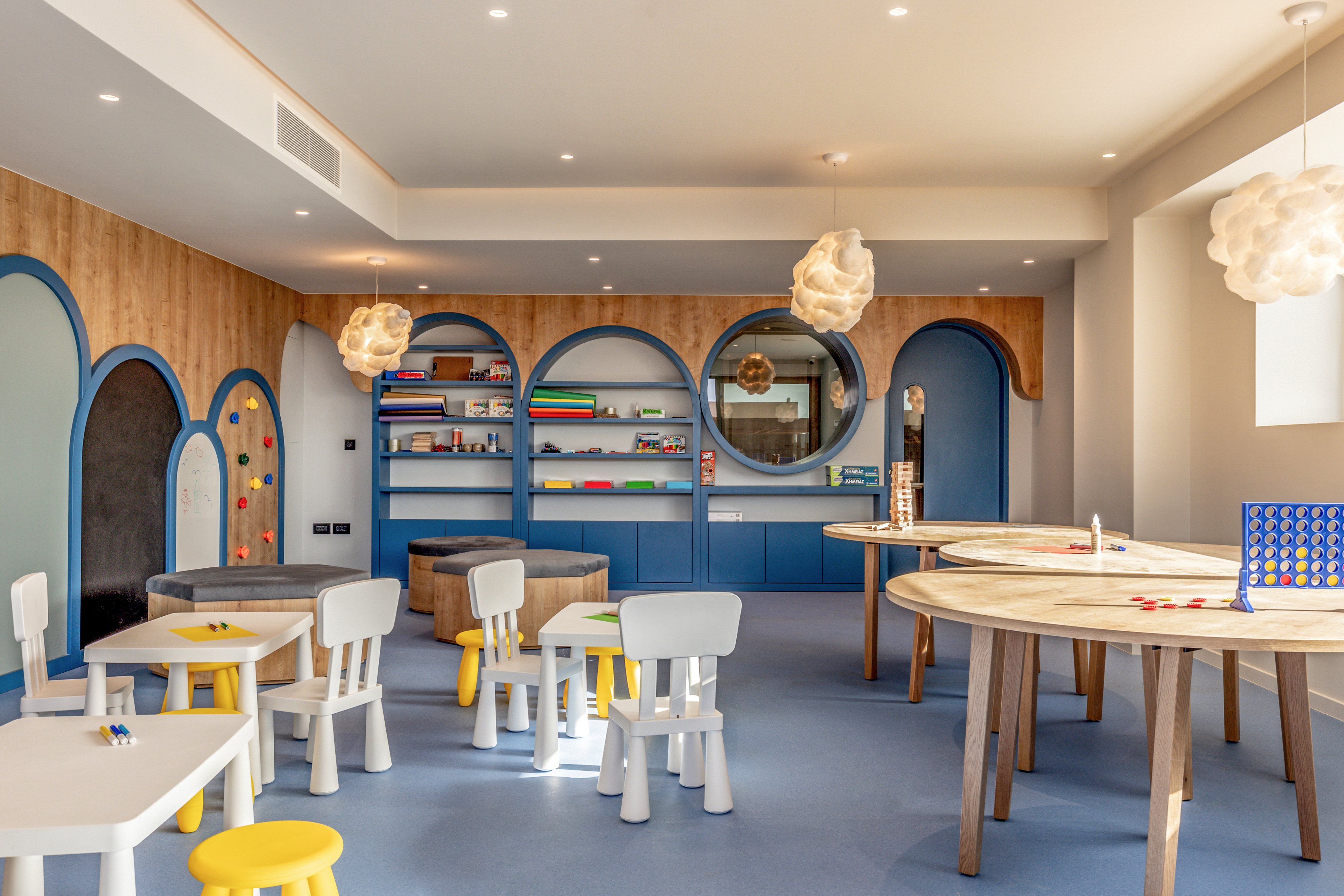 Elios Hill Sun Kissed Happiness