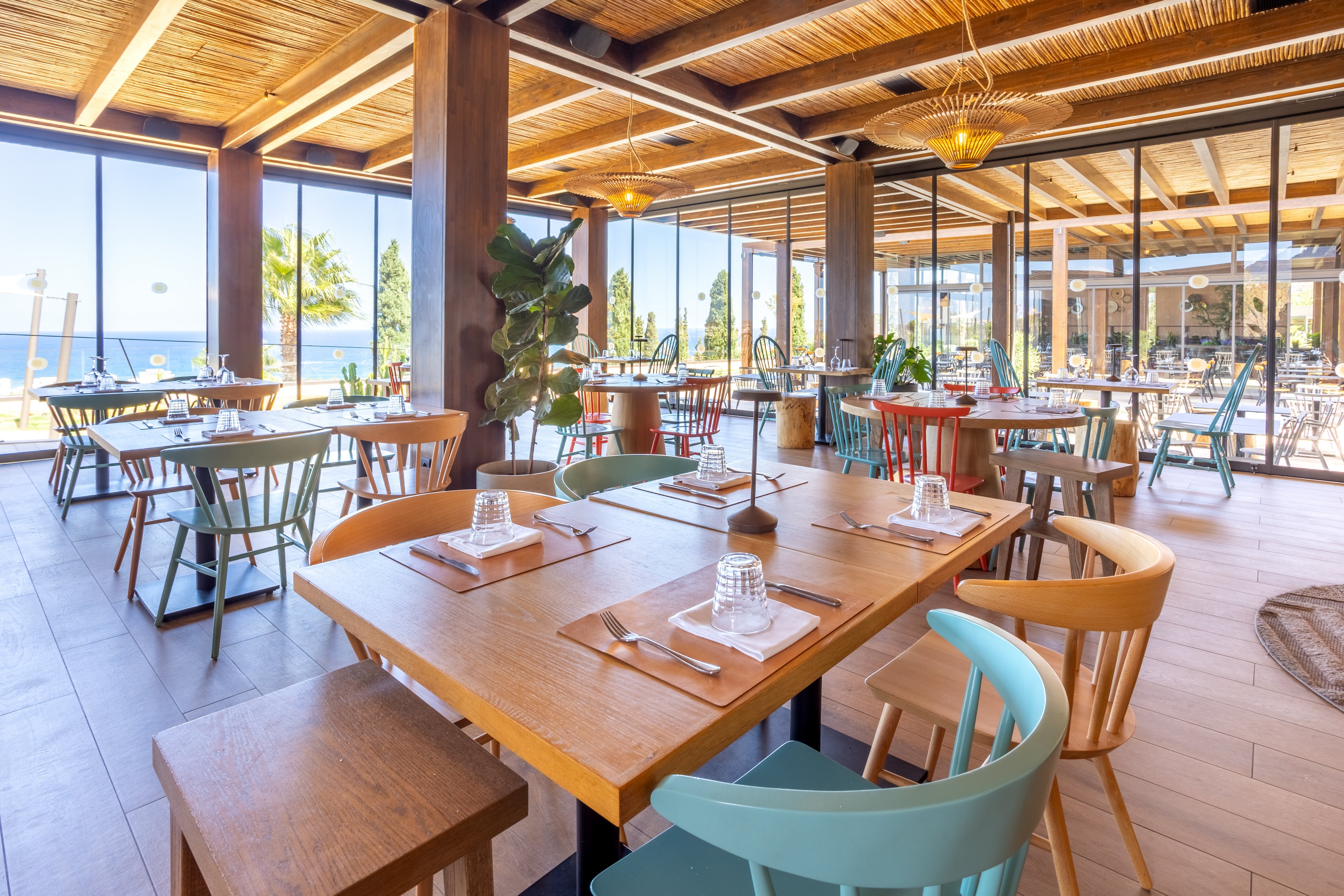 Elios Hill Sun Kissed Happiness