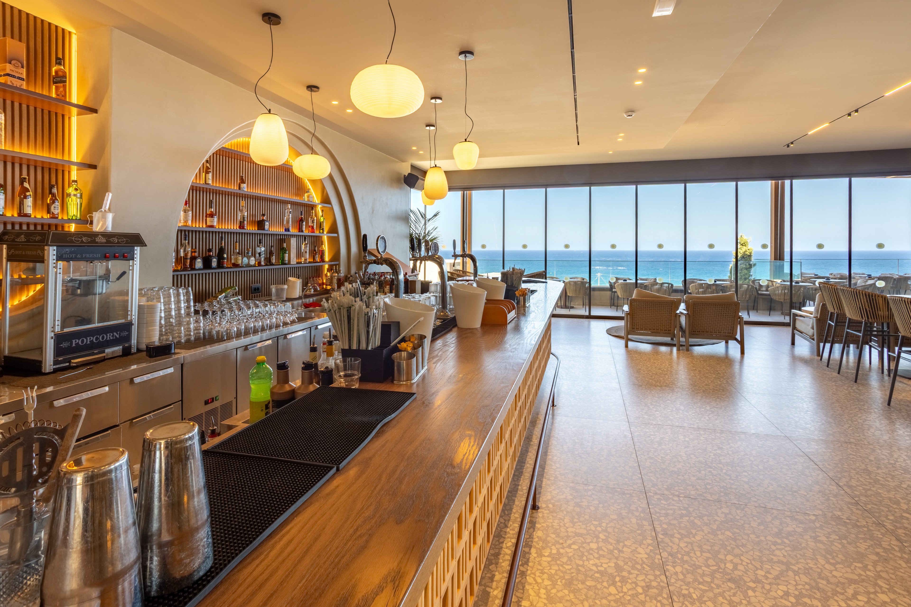 Elios Hill Sun Kissed Happiness