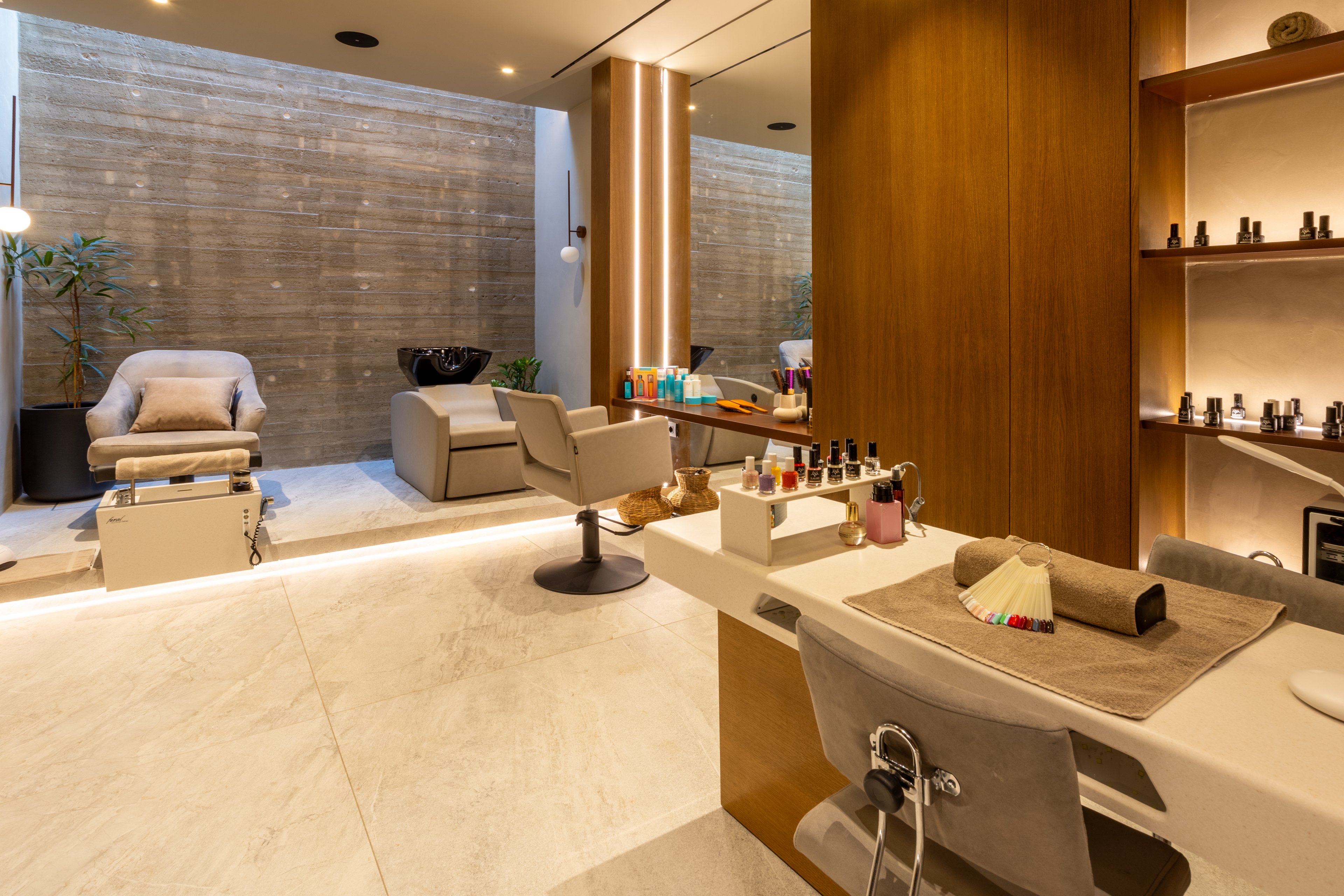 Elios Hill Sun Kissed Happiness