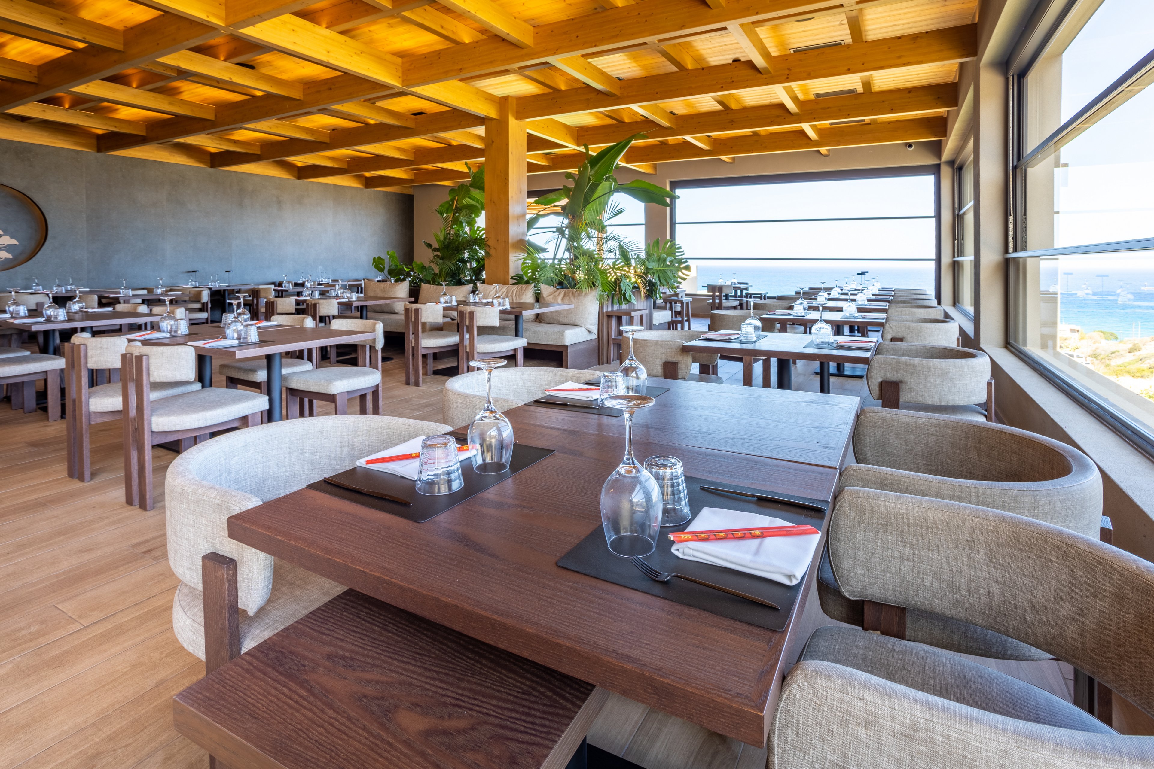 Elios Hill Sun Kissed Happiness