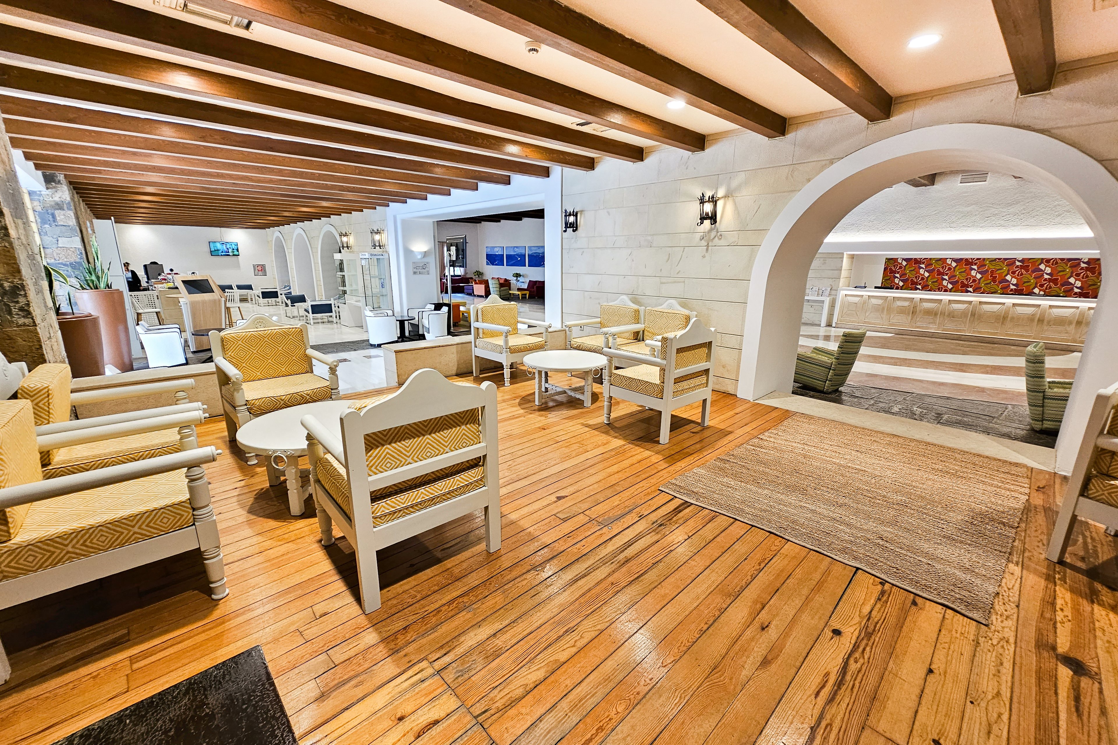 Apollonia Beach Resort & Spa