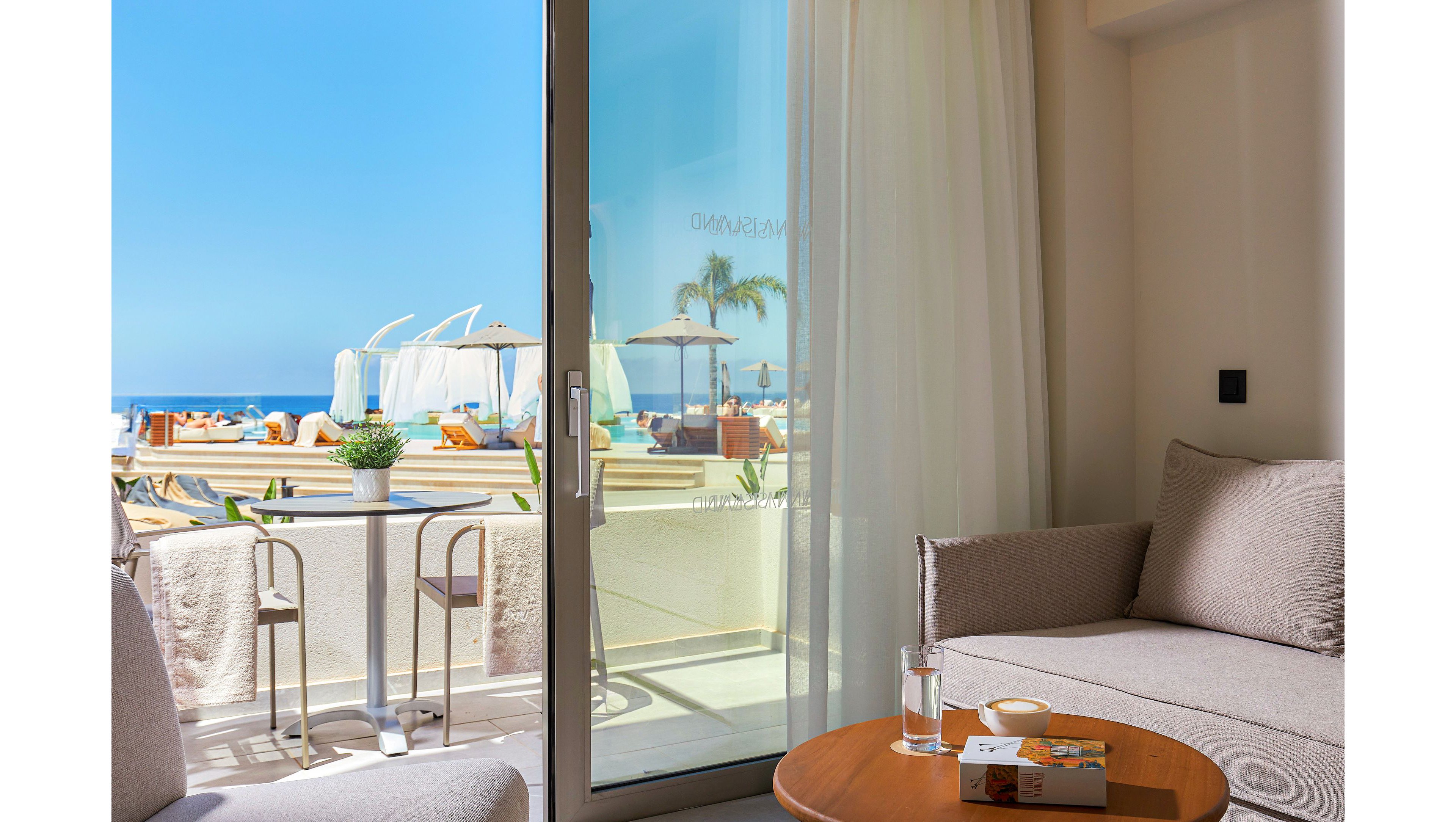 Enorme Santanna Island