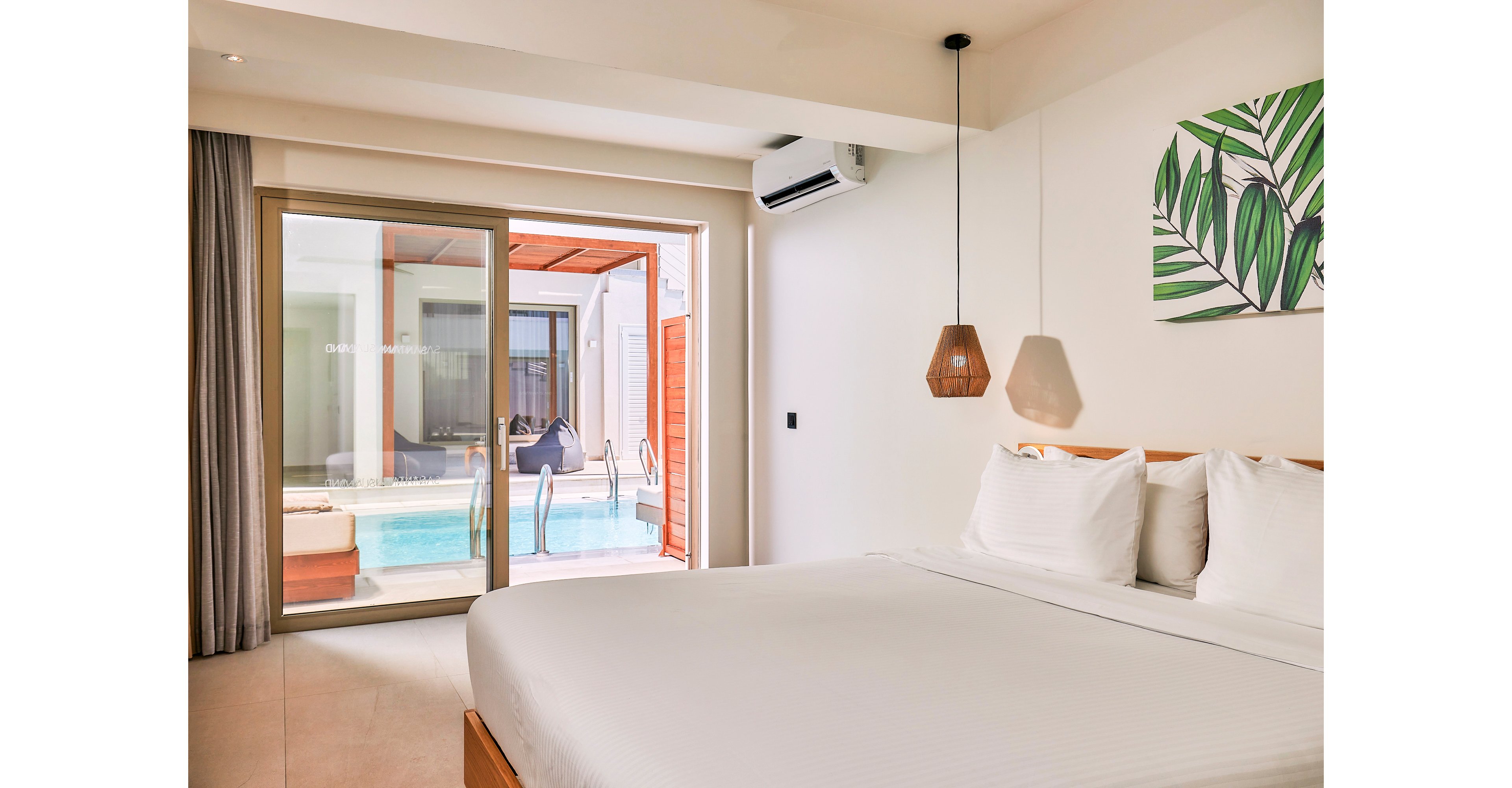 Enorme Santanna Island