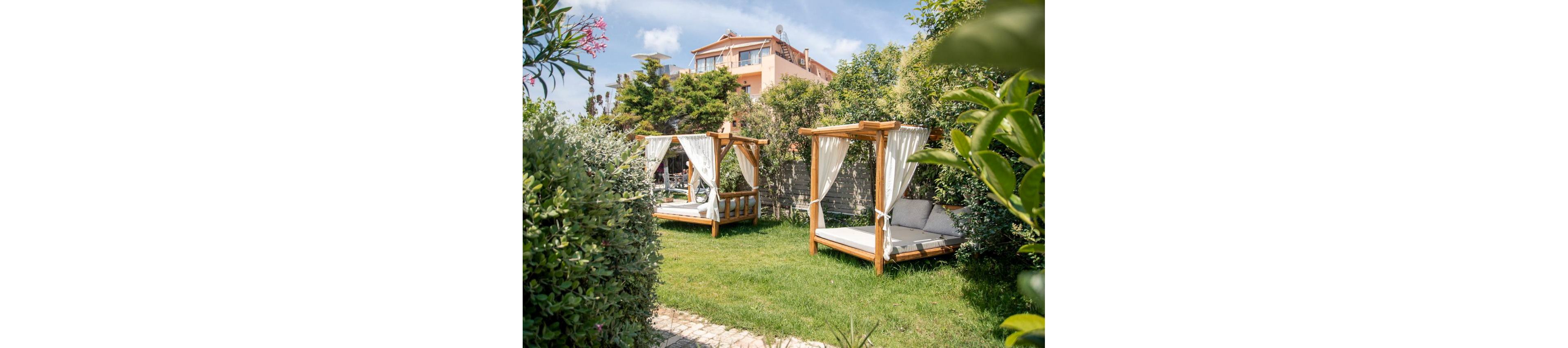 Georgia's Garden Hotel