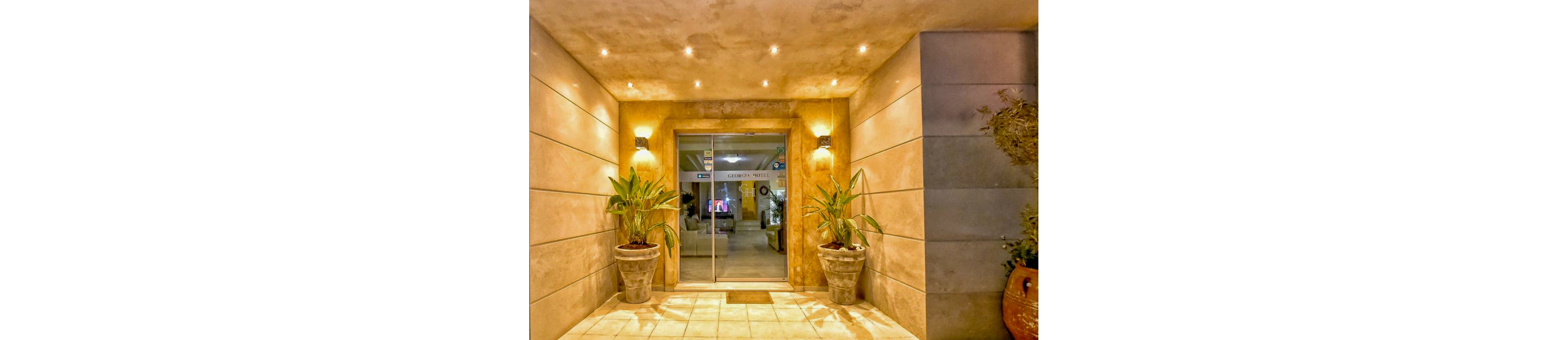 Georgia's Garden Hotel