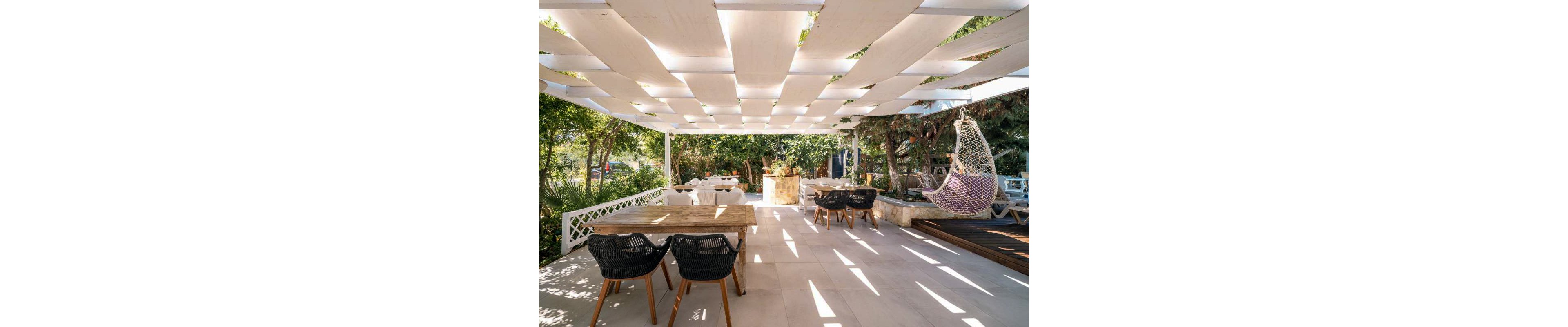 Georgia's Garden Hotel