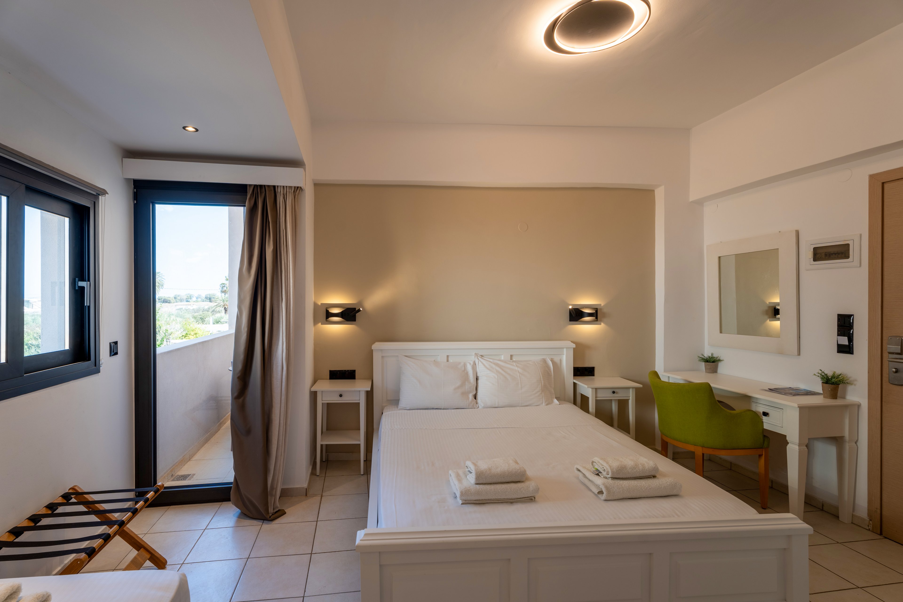 Georgia's Garden Hotel