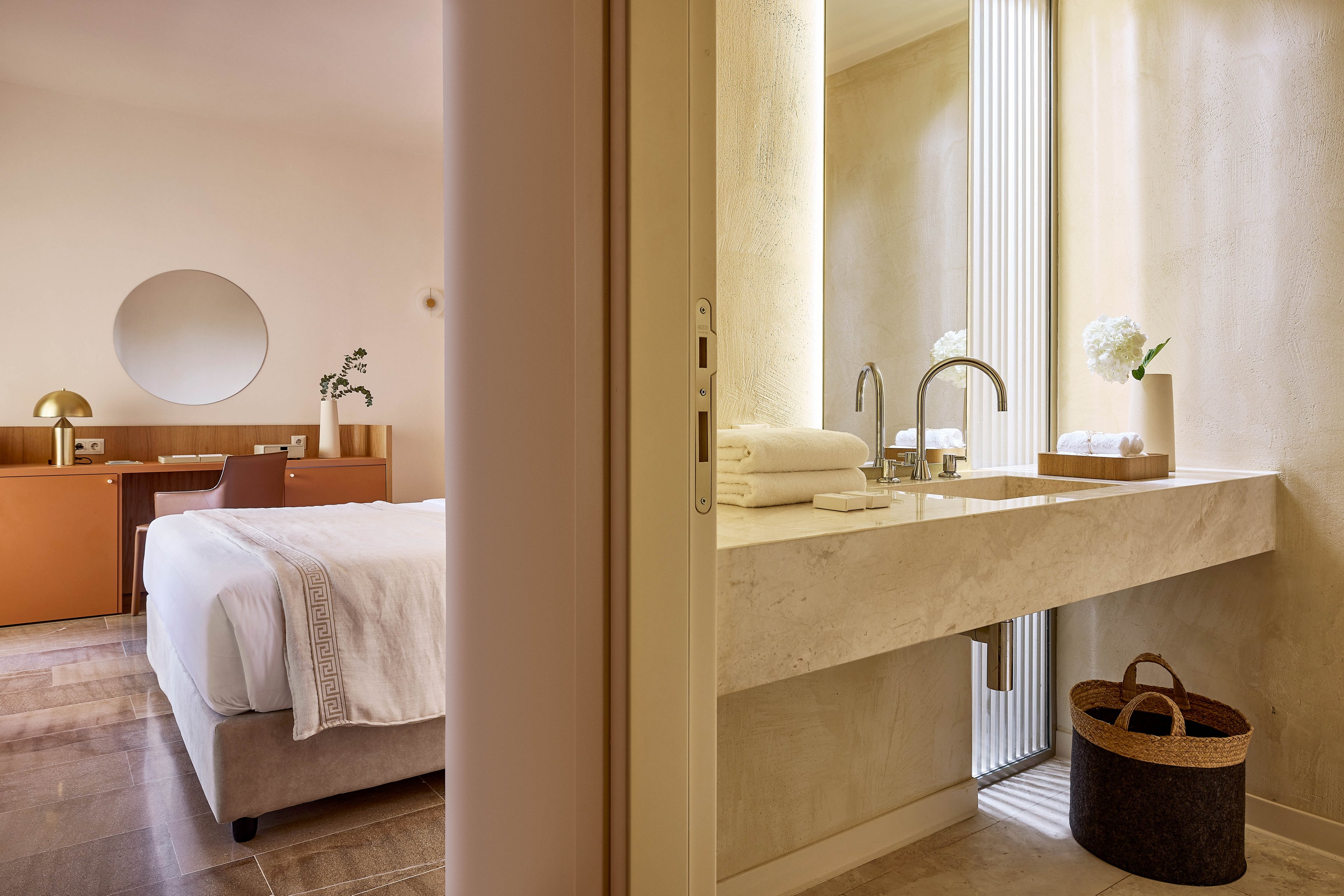 Aquila Rithymna Beach