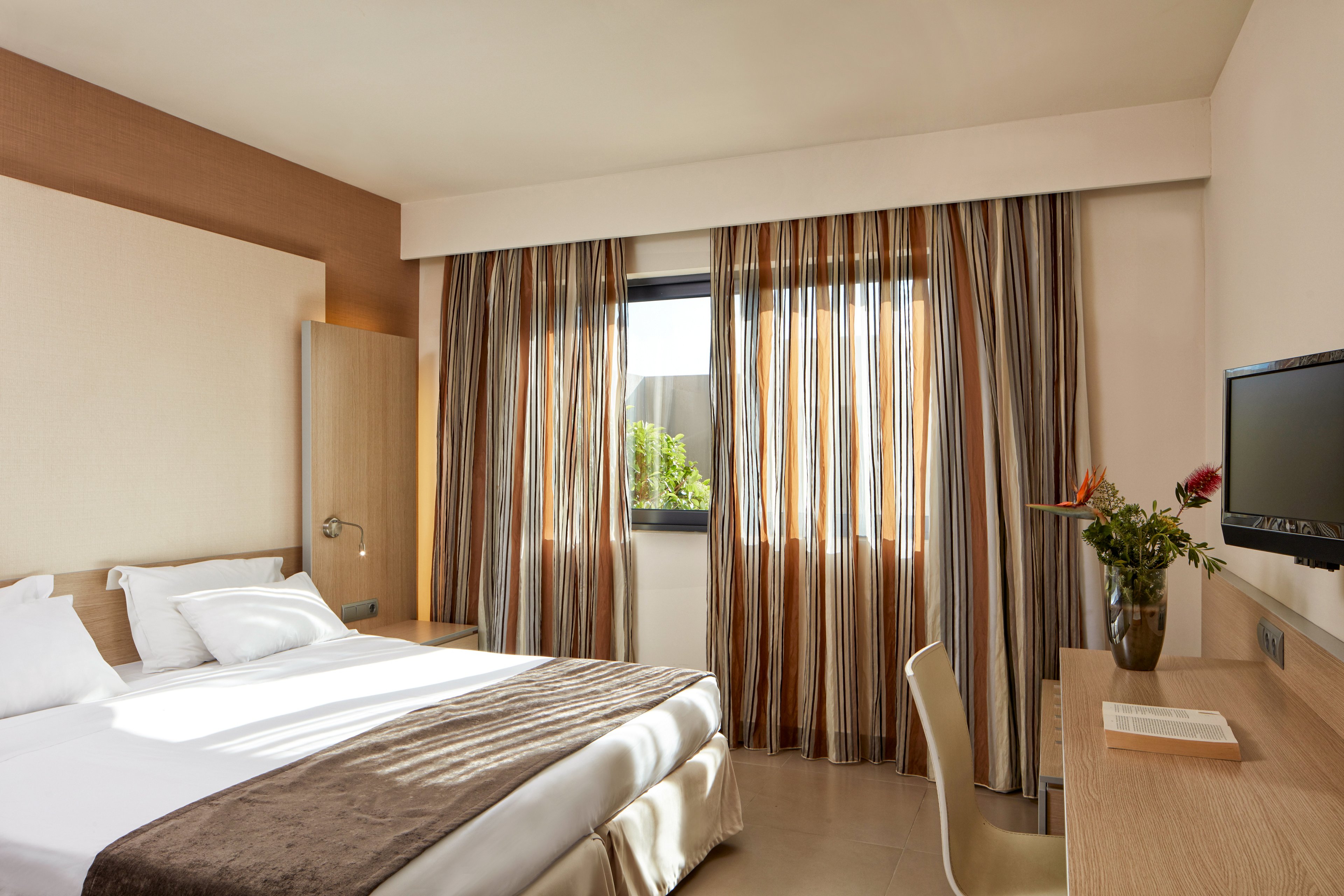 Atlantica Mikri Poli Crete