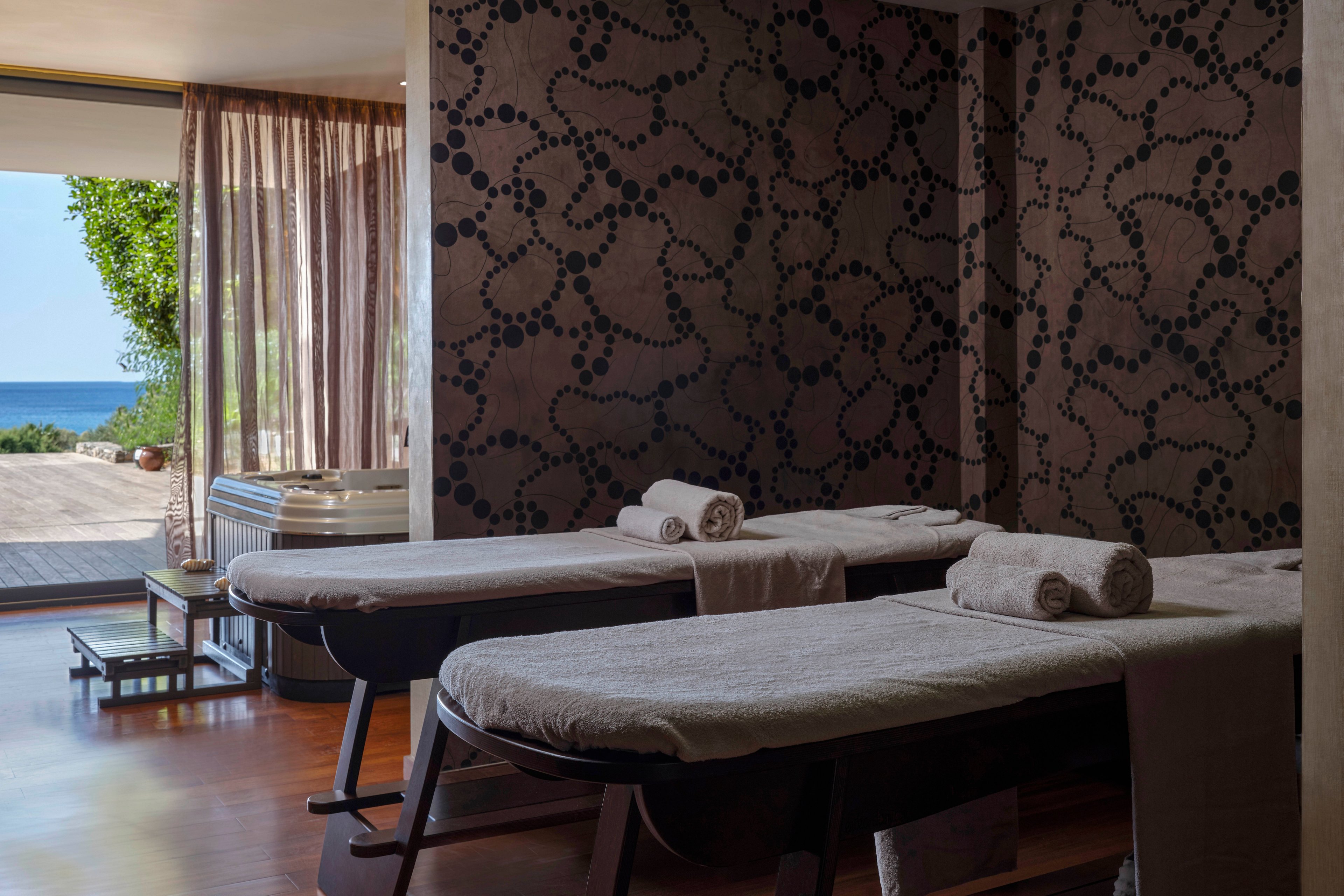 Atlantica Mikri Poli Crete