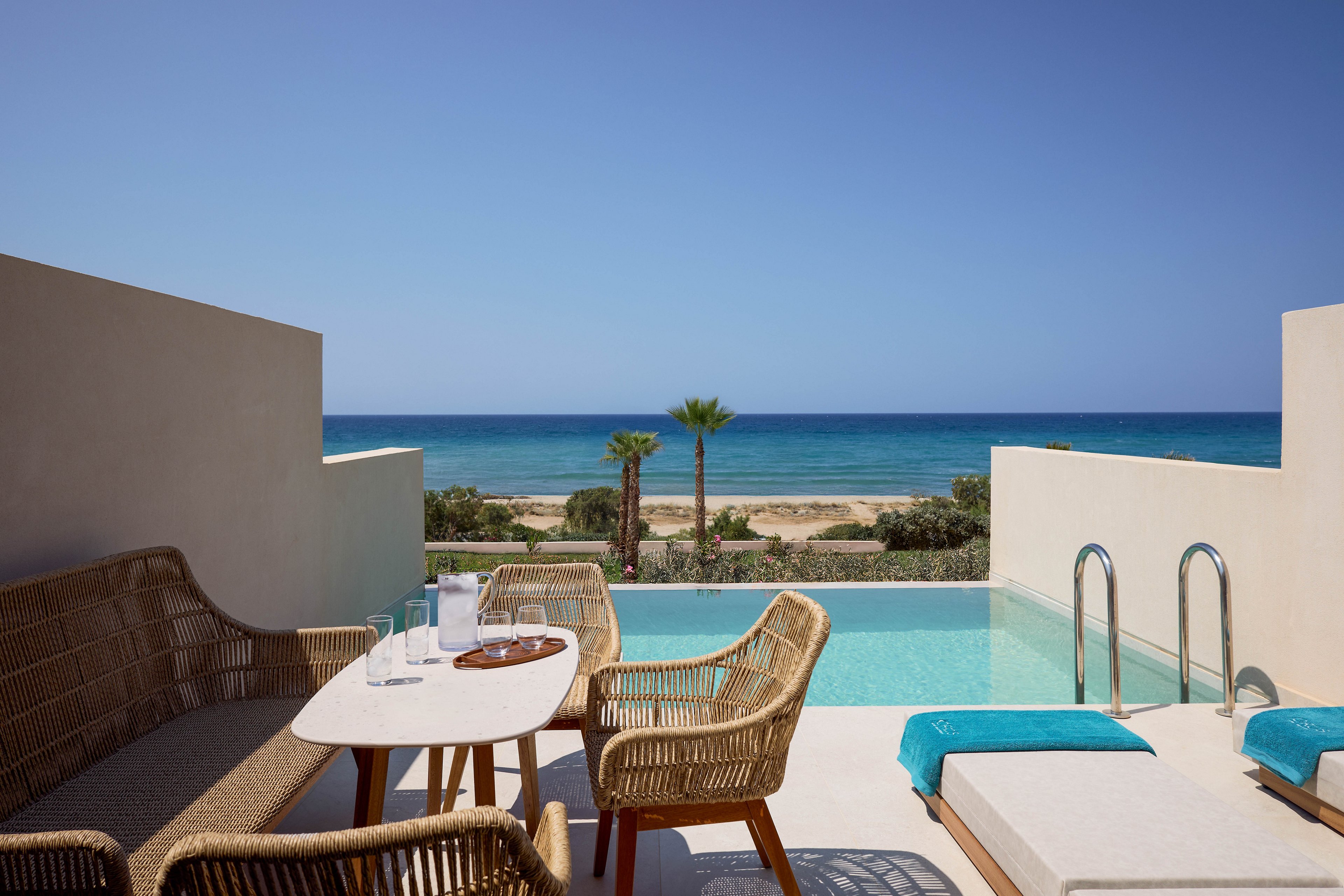 Oros Luxury Beach Resort.