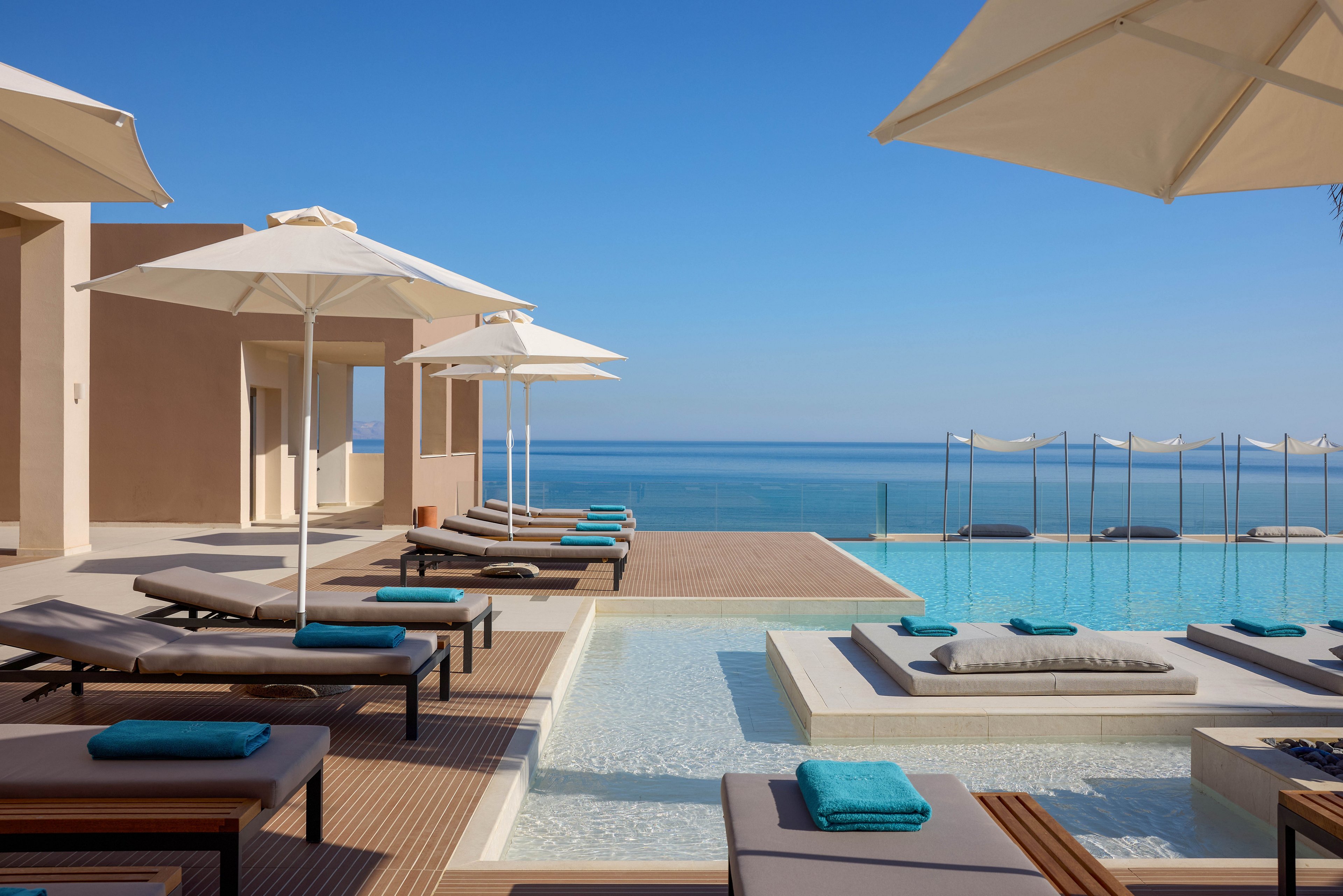 Oros Luxury Beach Resort