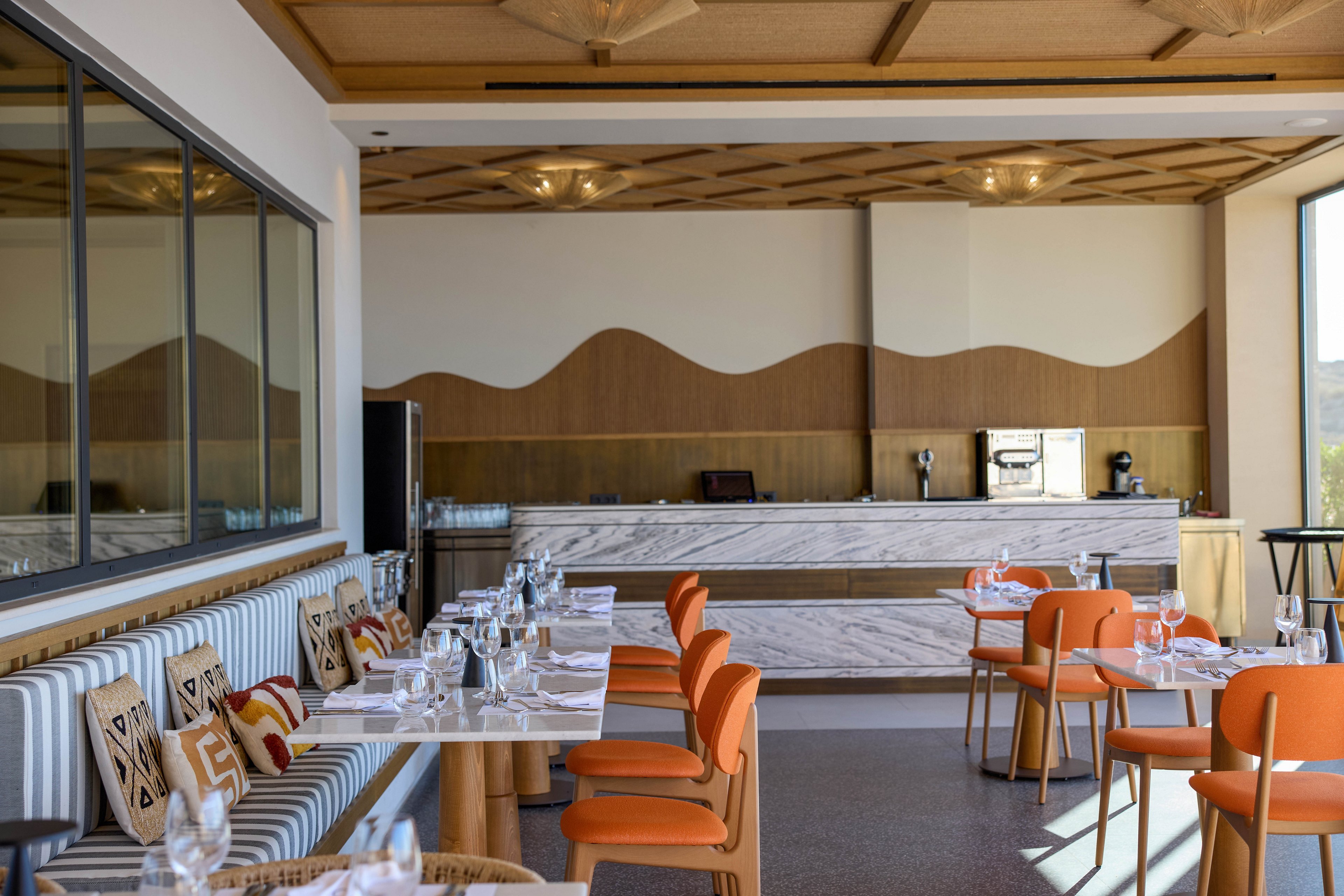 Oros Luxury Beach Resort