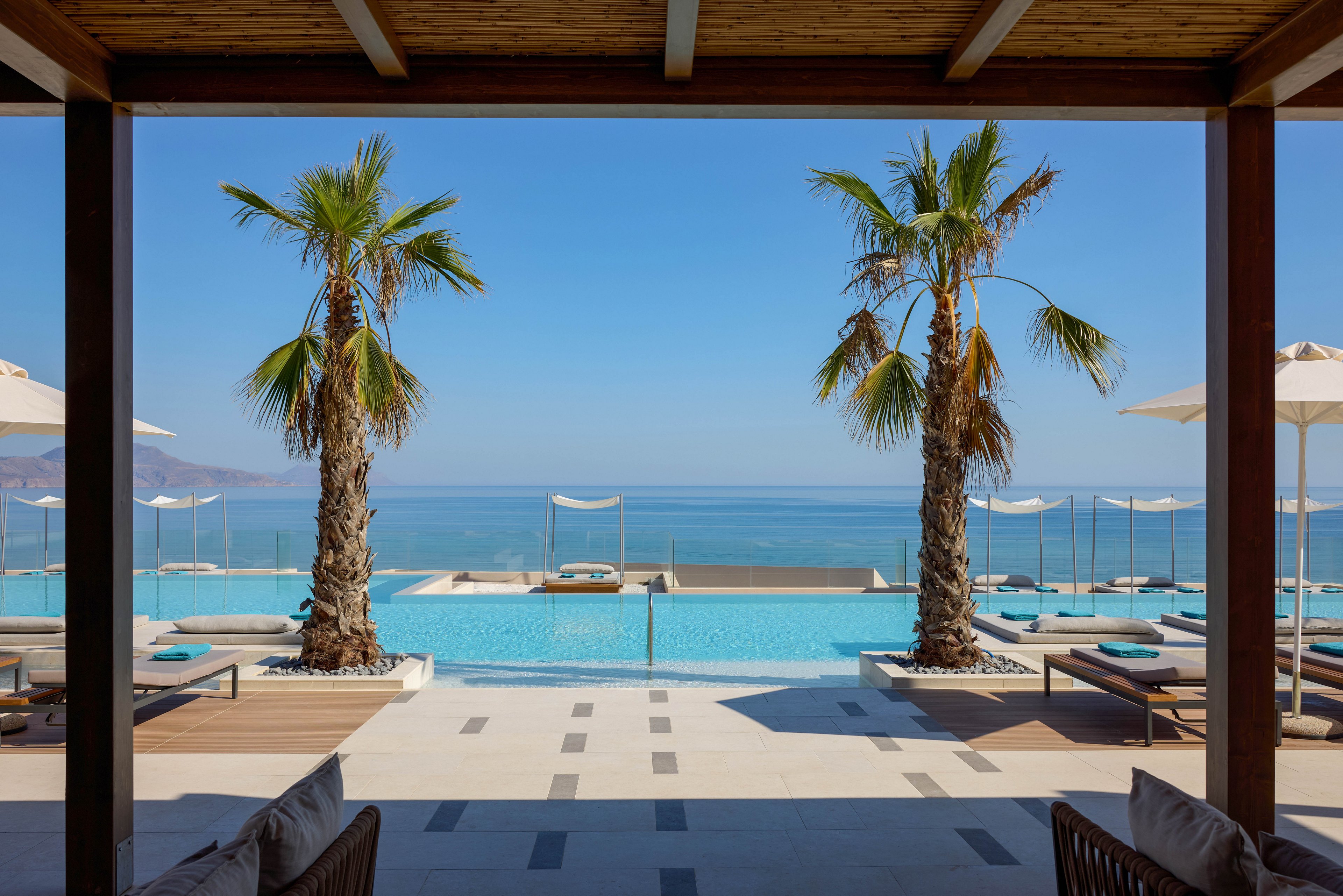 Oros Luxury Beach Resort