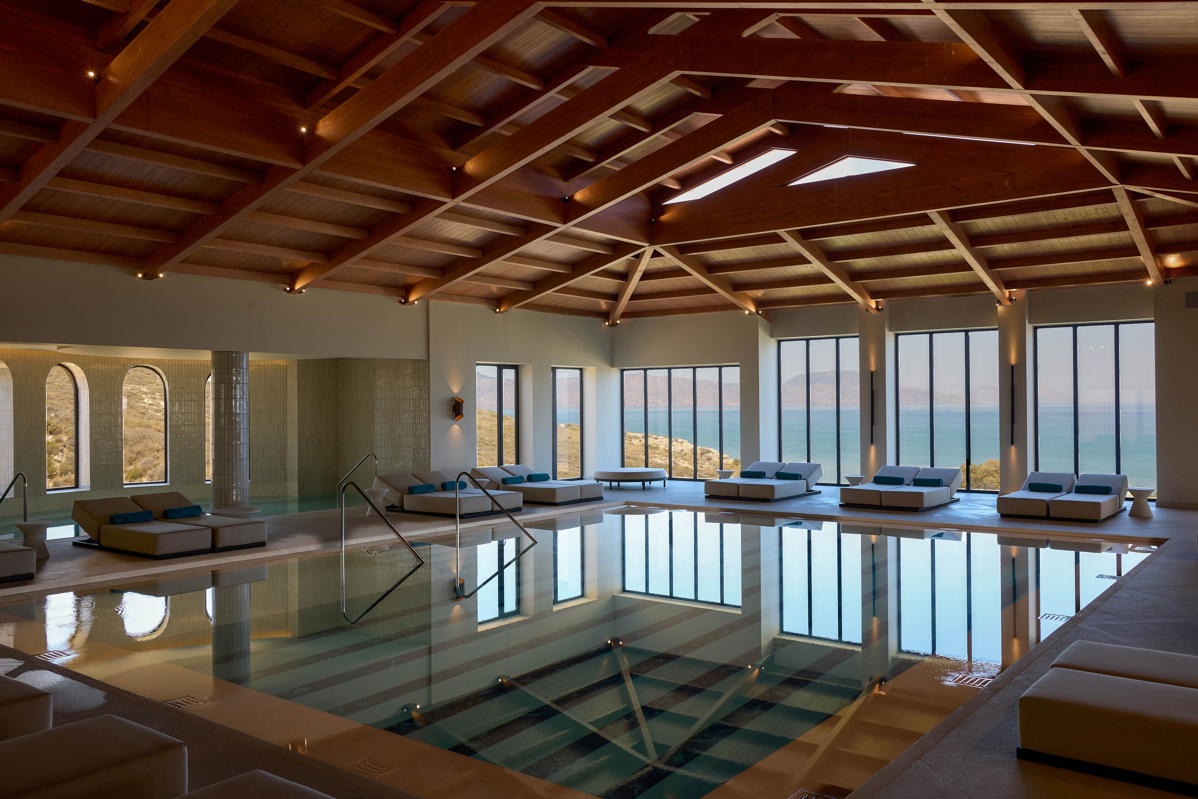 Oros Luxury Beach Resort