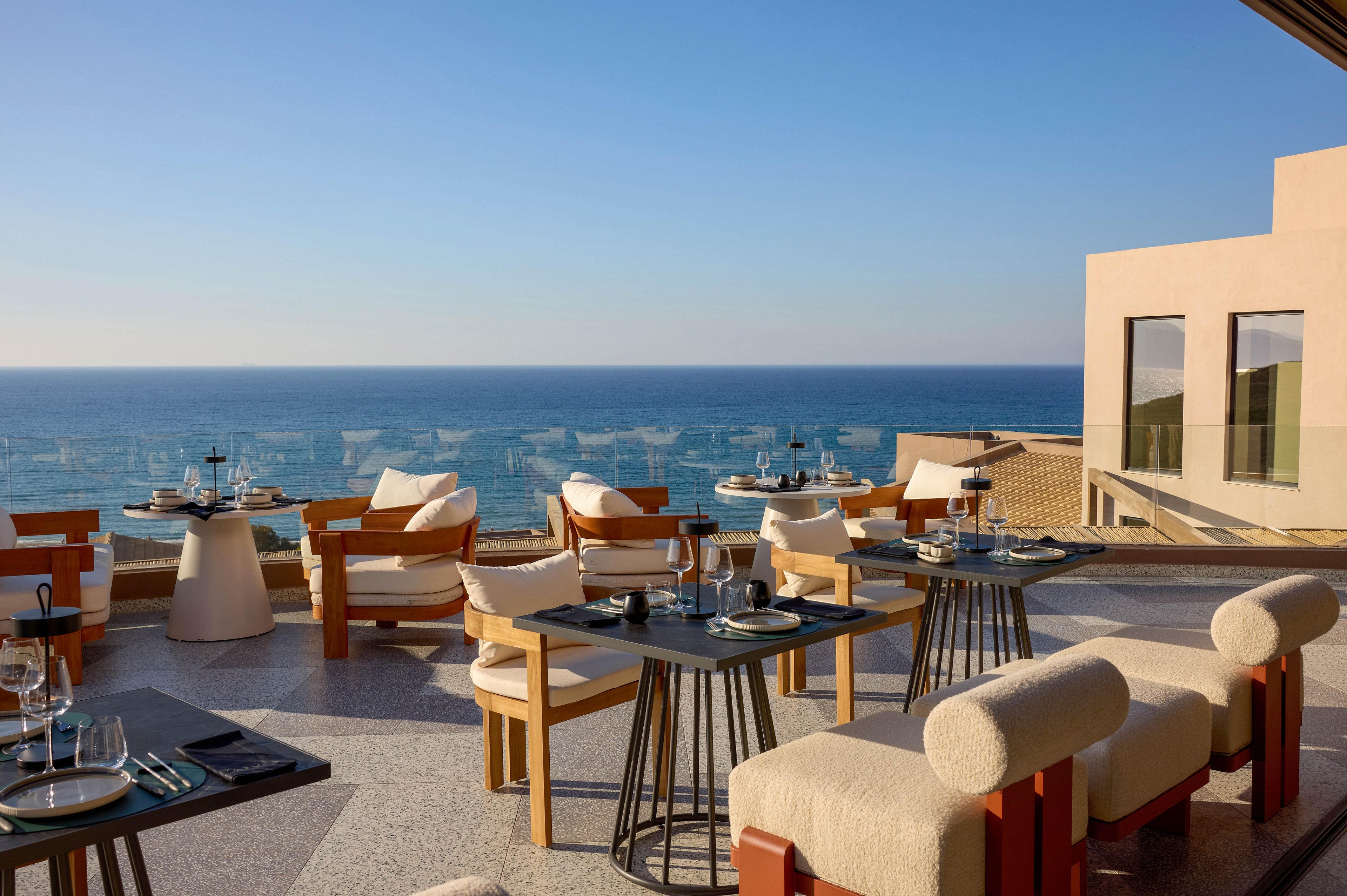 Oros Luxury Beach Resort