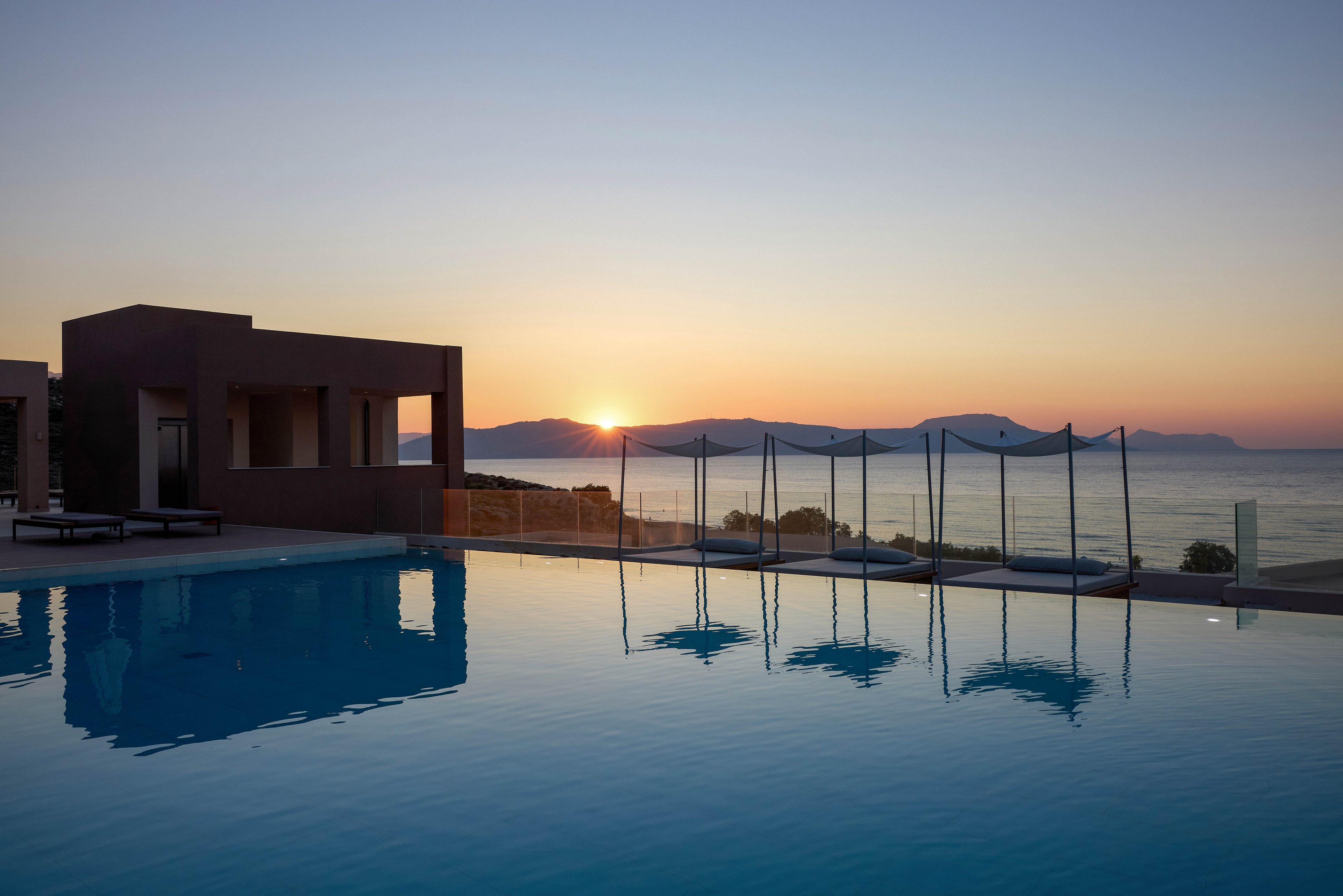 Oros Luxury Beach Resort