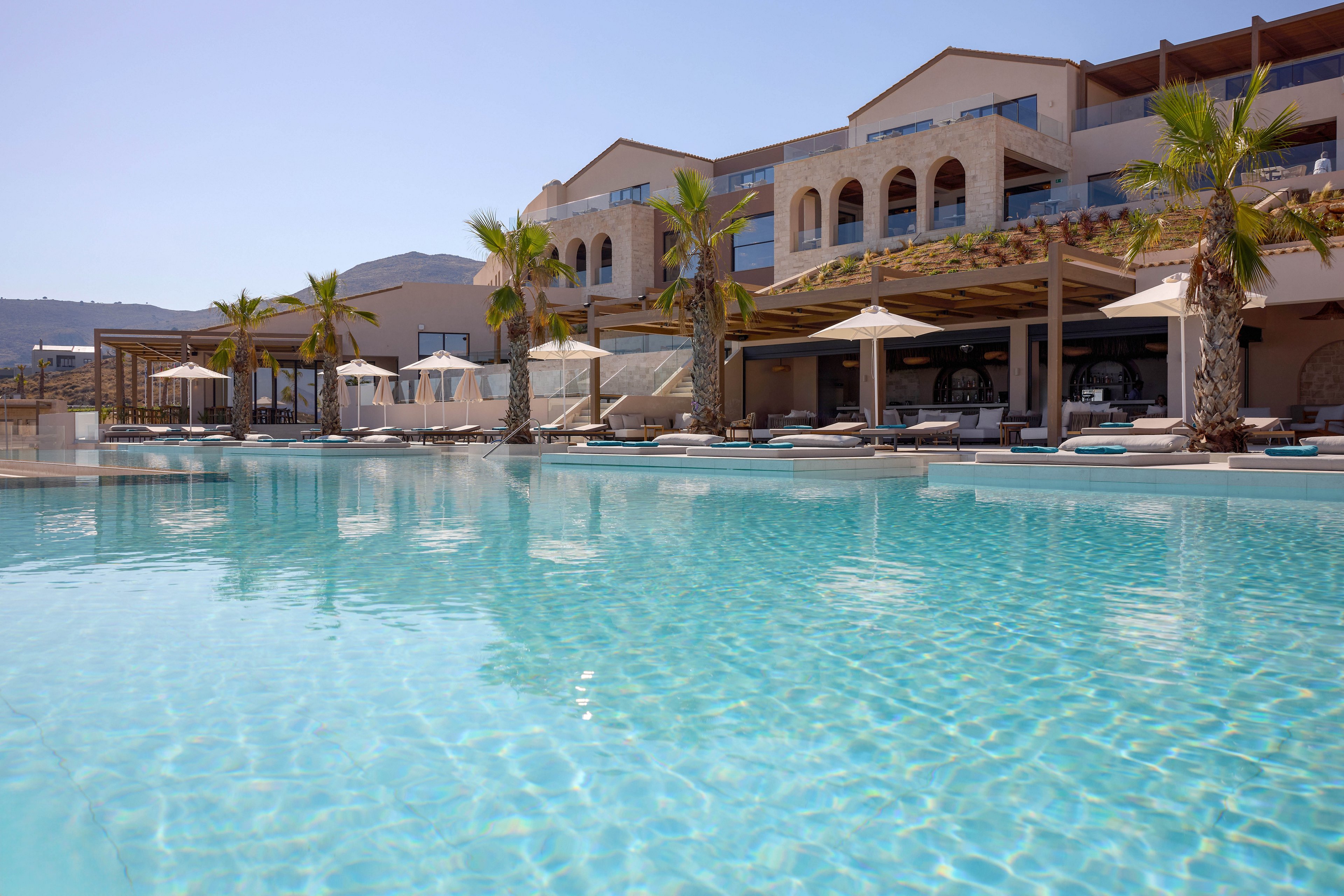 Oros Luxury Beach Resort